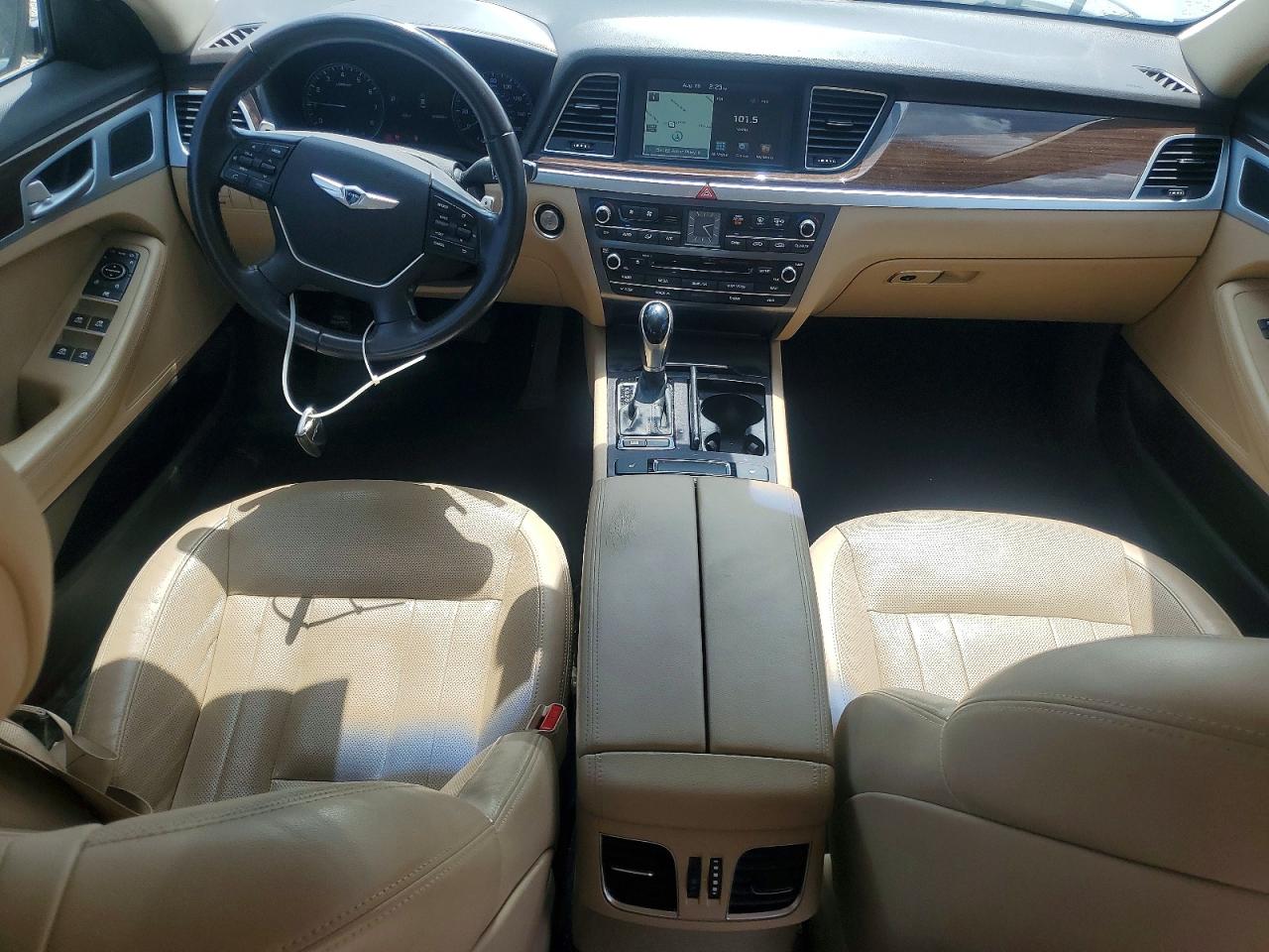 2015 Hyundai Genesis 3.8l White vin: KMHGN4JE1FU044572