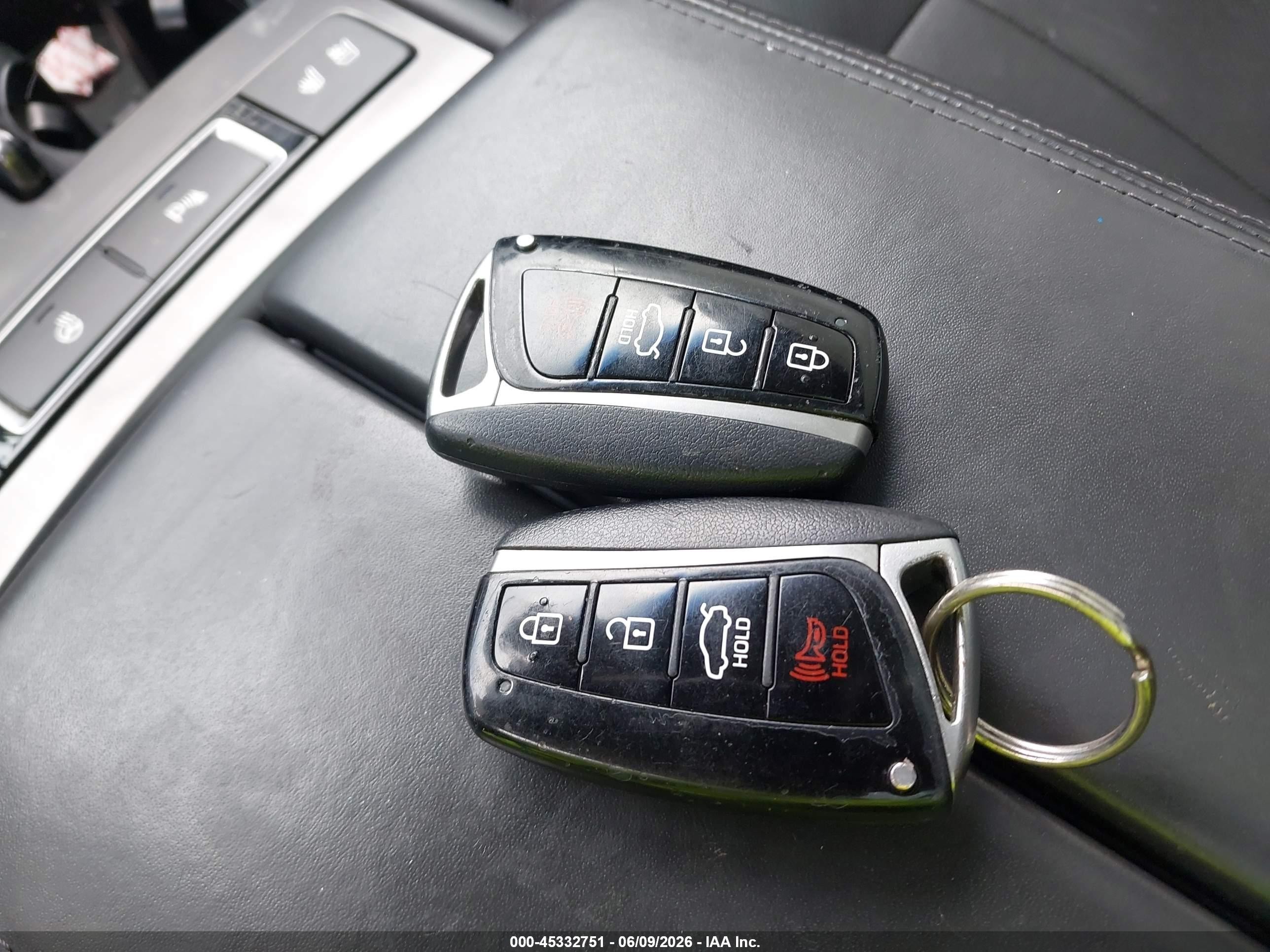 2015 Hyundai Genesis 3.8 Black vin: KMHGN4JE1FU050159