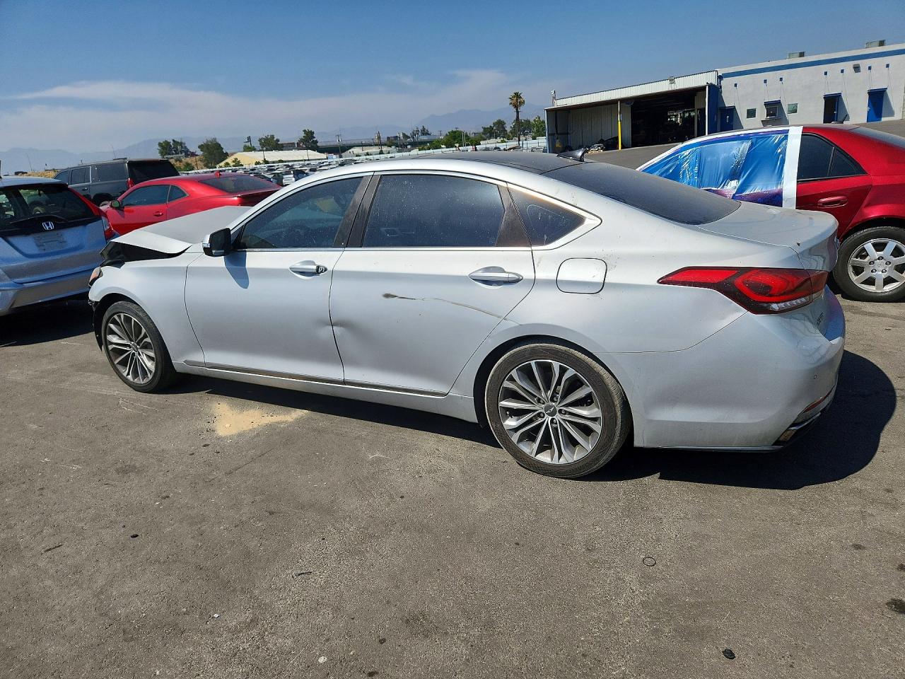 2015 Hyundai Genesis 3.8l Silver vin: KMHGN4JE1FU068063