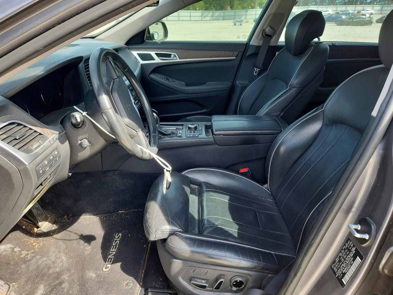2015 Hyundai Genesis 3.8l Gray vin: KMHGN4JE1FU072498