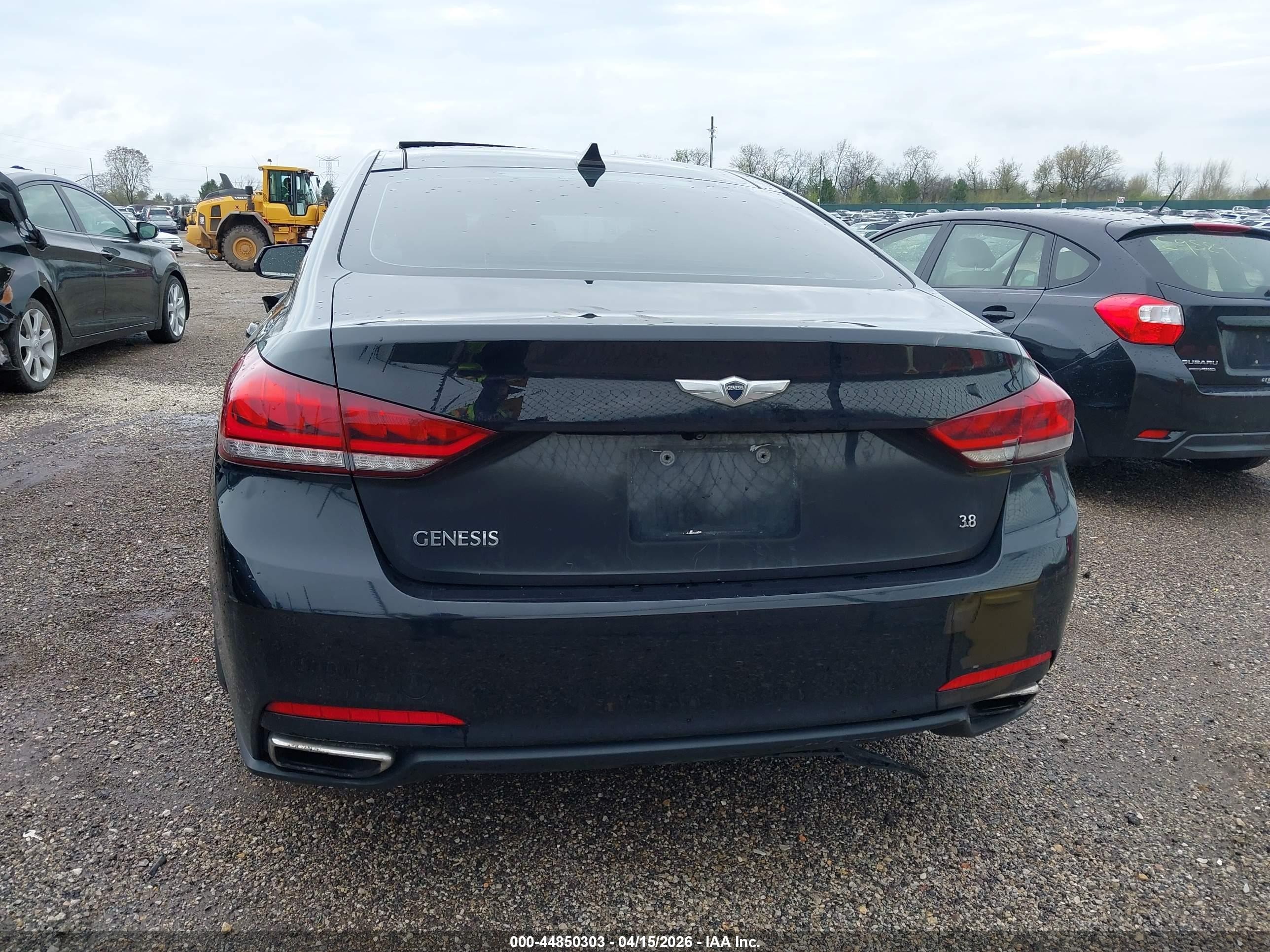 2015 Hyundai Genesis 3.8 Black vin: KMHGN4JE1FU075644