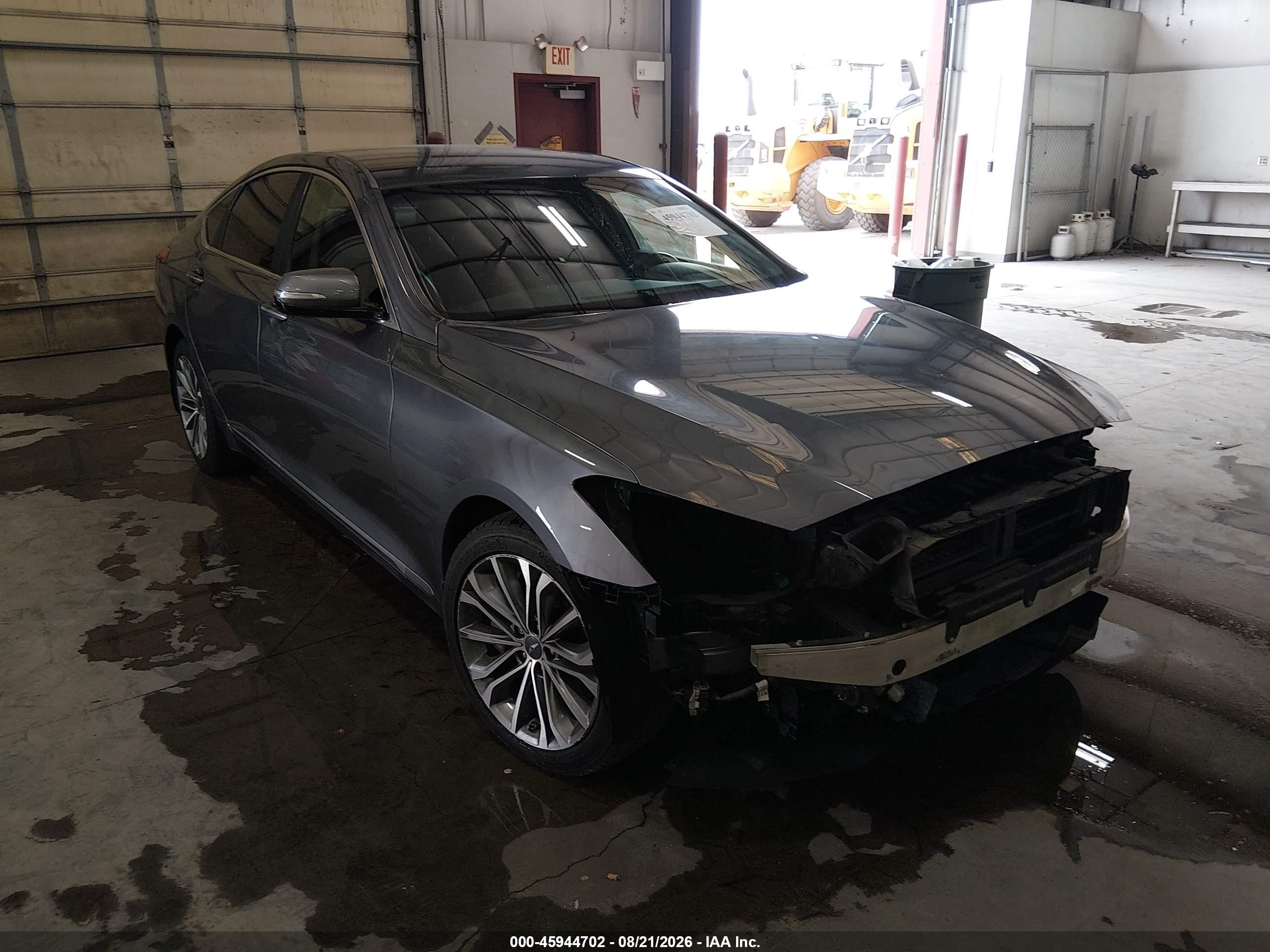 2015 Hyundai Genesis 3.8 Gray vin: KMHGN4JE1FU078057