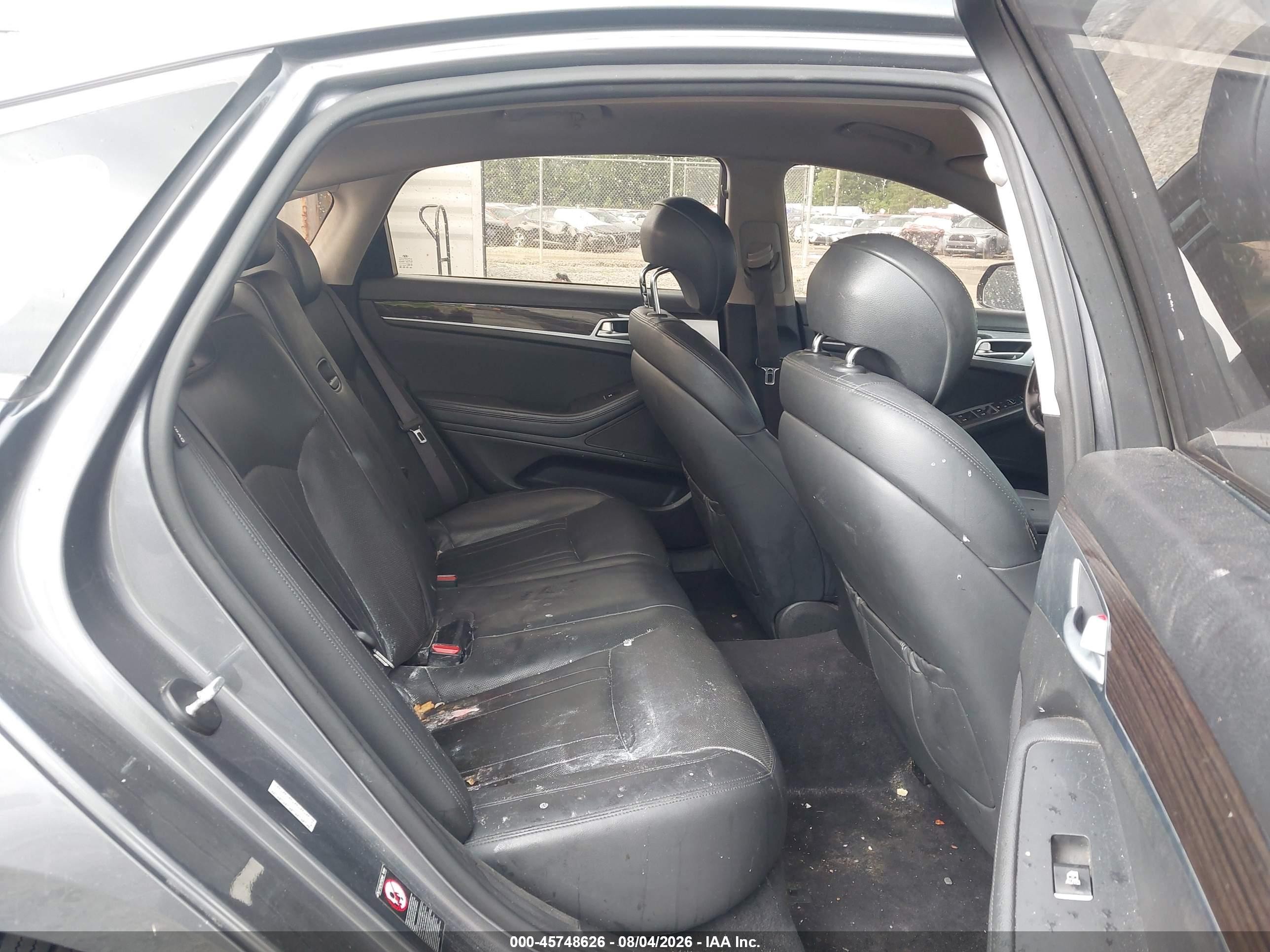 2015 Hyundai Genesis 3.8 Серый vin: KMHGN4JE1FU078303