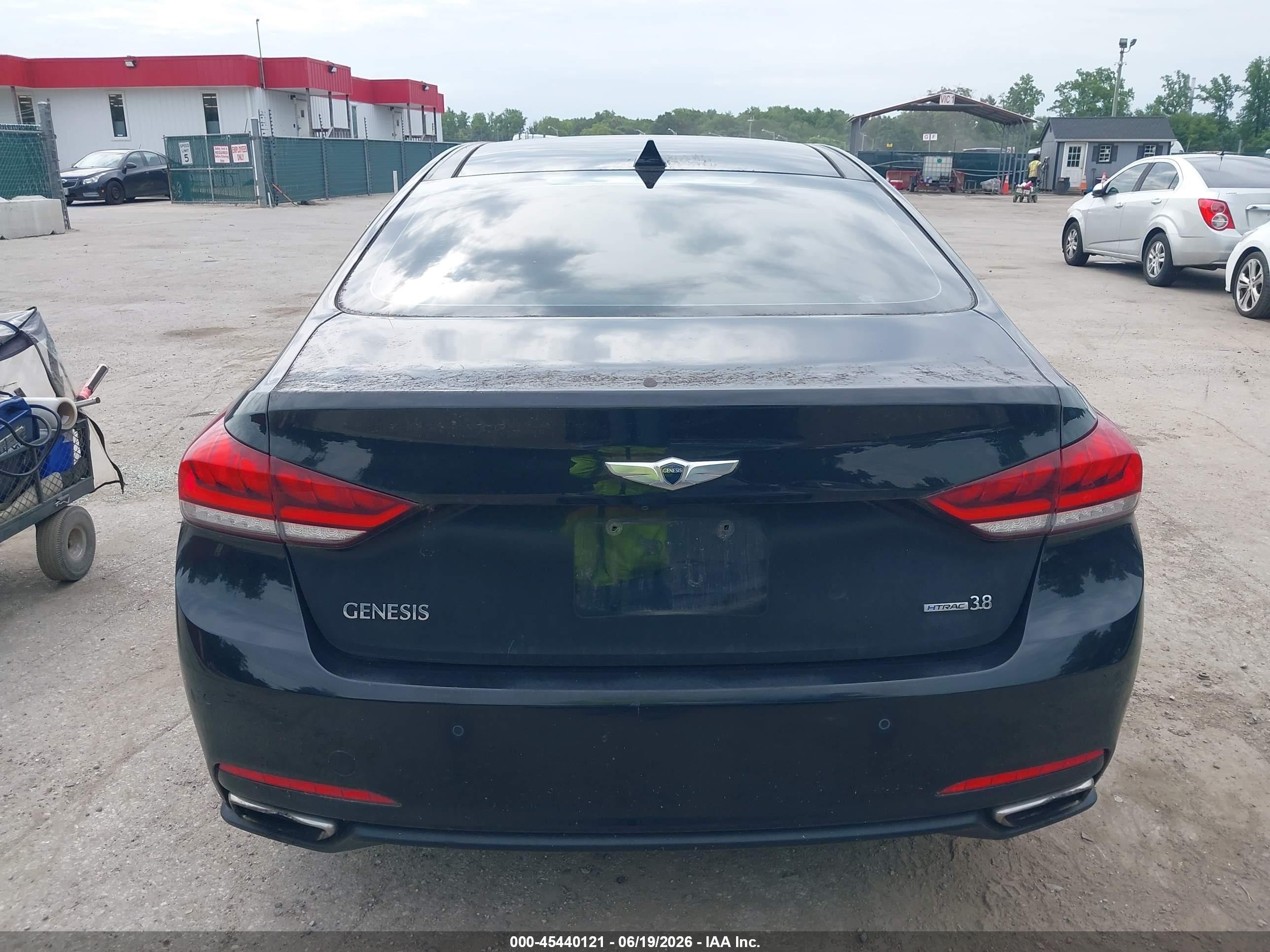 2015 Hyundai Genesis 3.8 Black vin: KMHGN4JE2FU016957