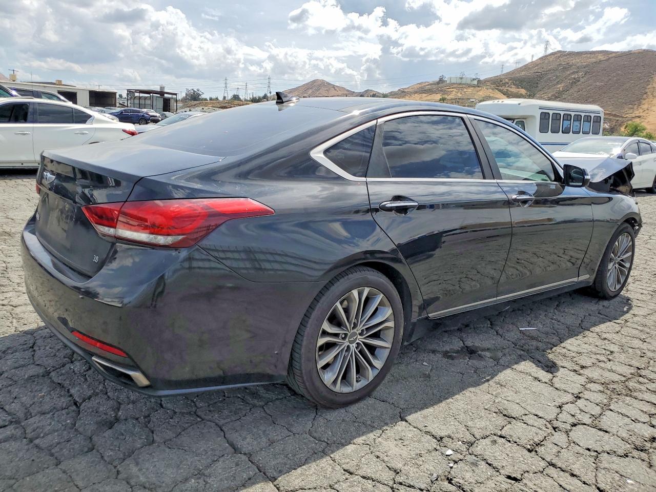 2015 Hyundai Genesis 3.8l Black vin: KMHGN4JE2FU030566