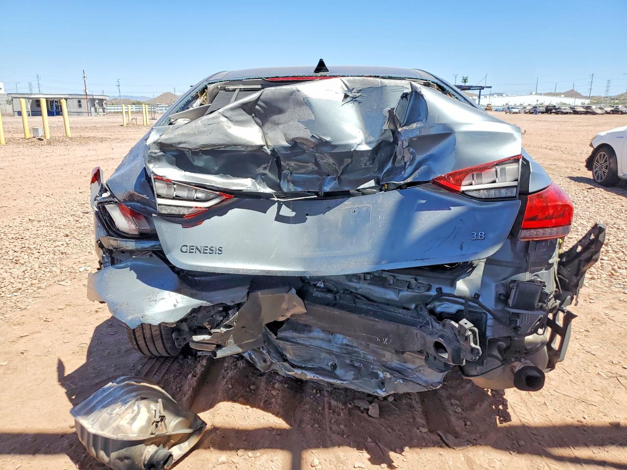 2015 Hyundai Genesis 3.8l Silver vin: KMHGN4JE2FU040305
