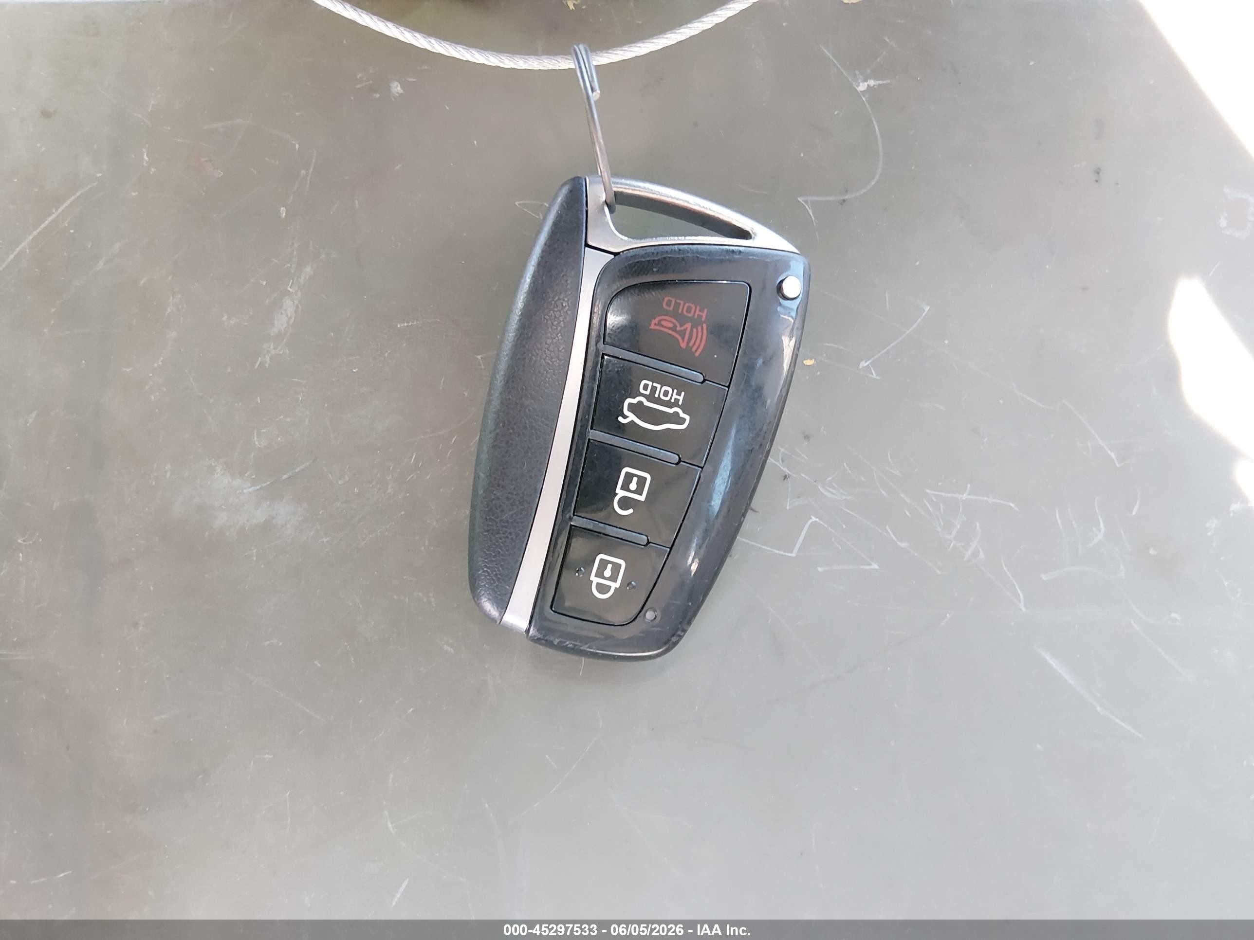 2015 Hyundai Genesis 3.8 Gray vin: KMHGN4JE2FU041566