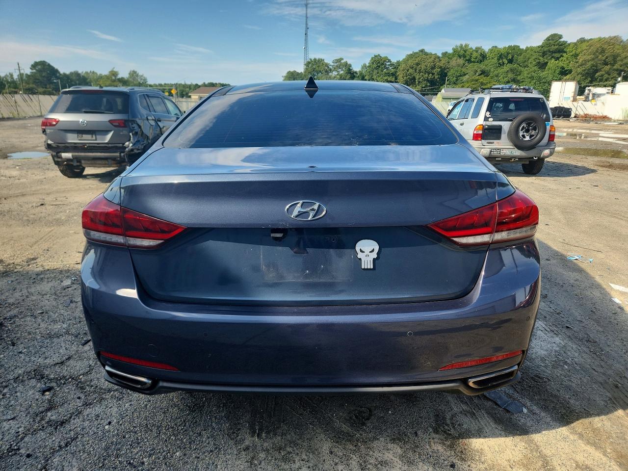 2015 Hyundai Genesis 3.8l Gray vin: KMHGN4JE2FU041793