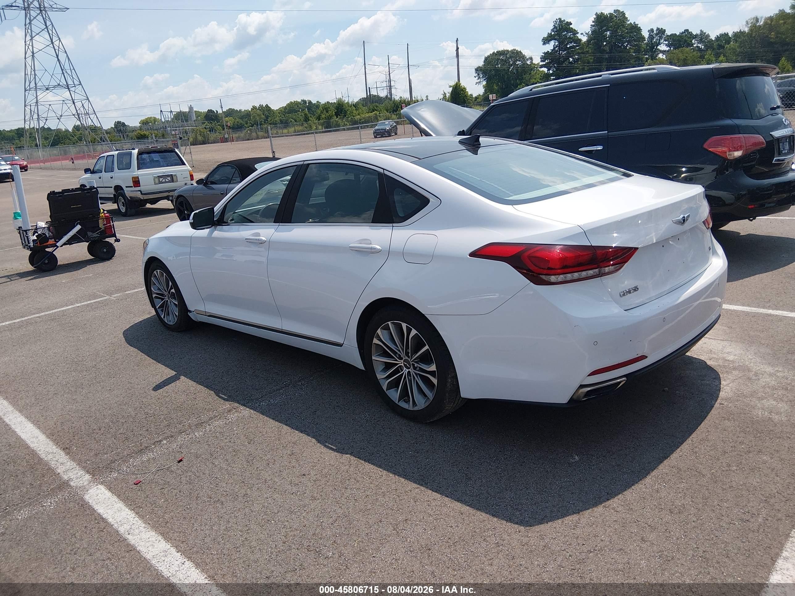 2015 Hyundai Genesis 3.8 White vin: KMHGN4JE2FU060876