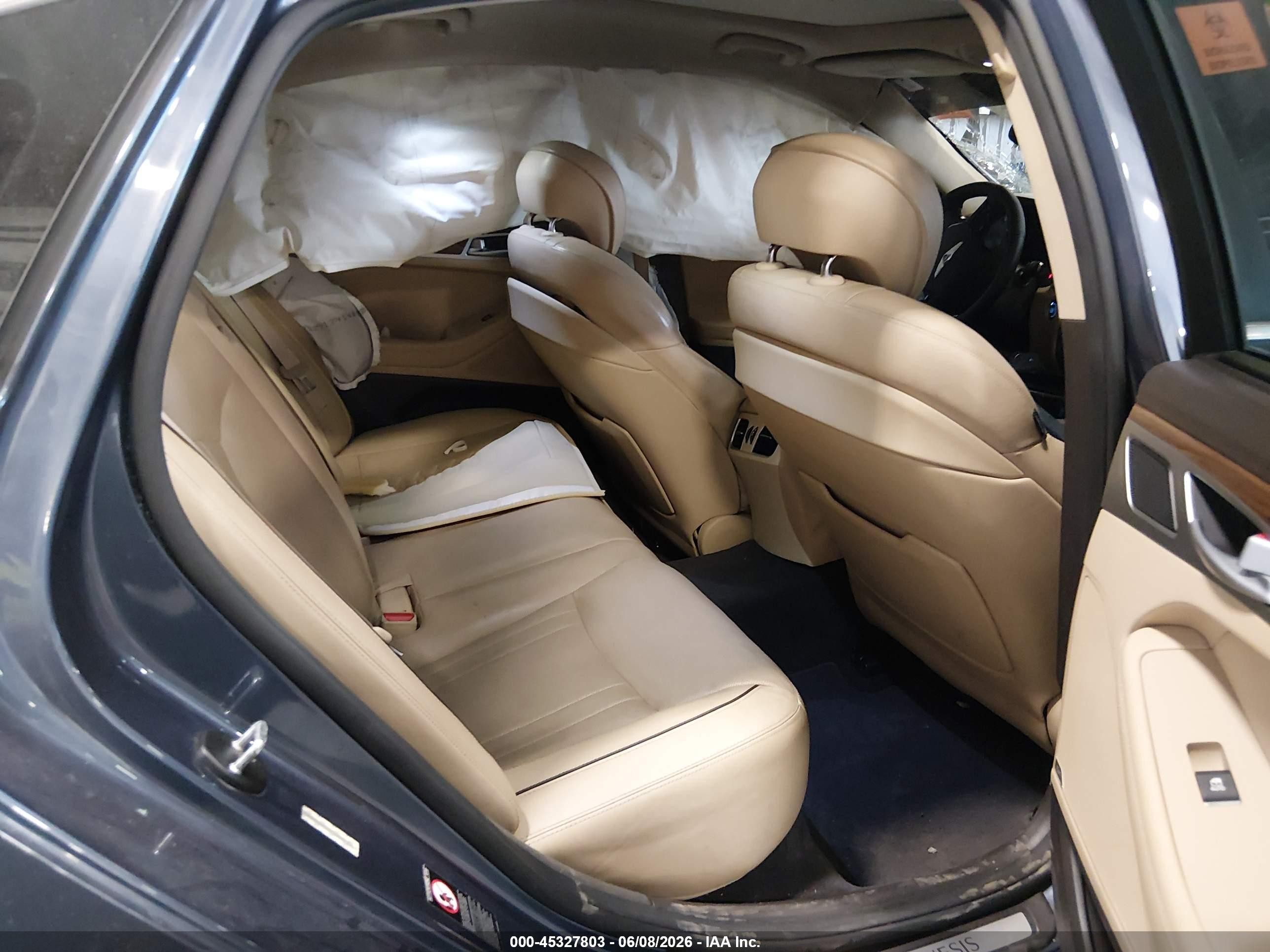 2015 Hyundai Genesis 3.8 Blue vin: KMHGN4JE2FU063731