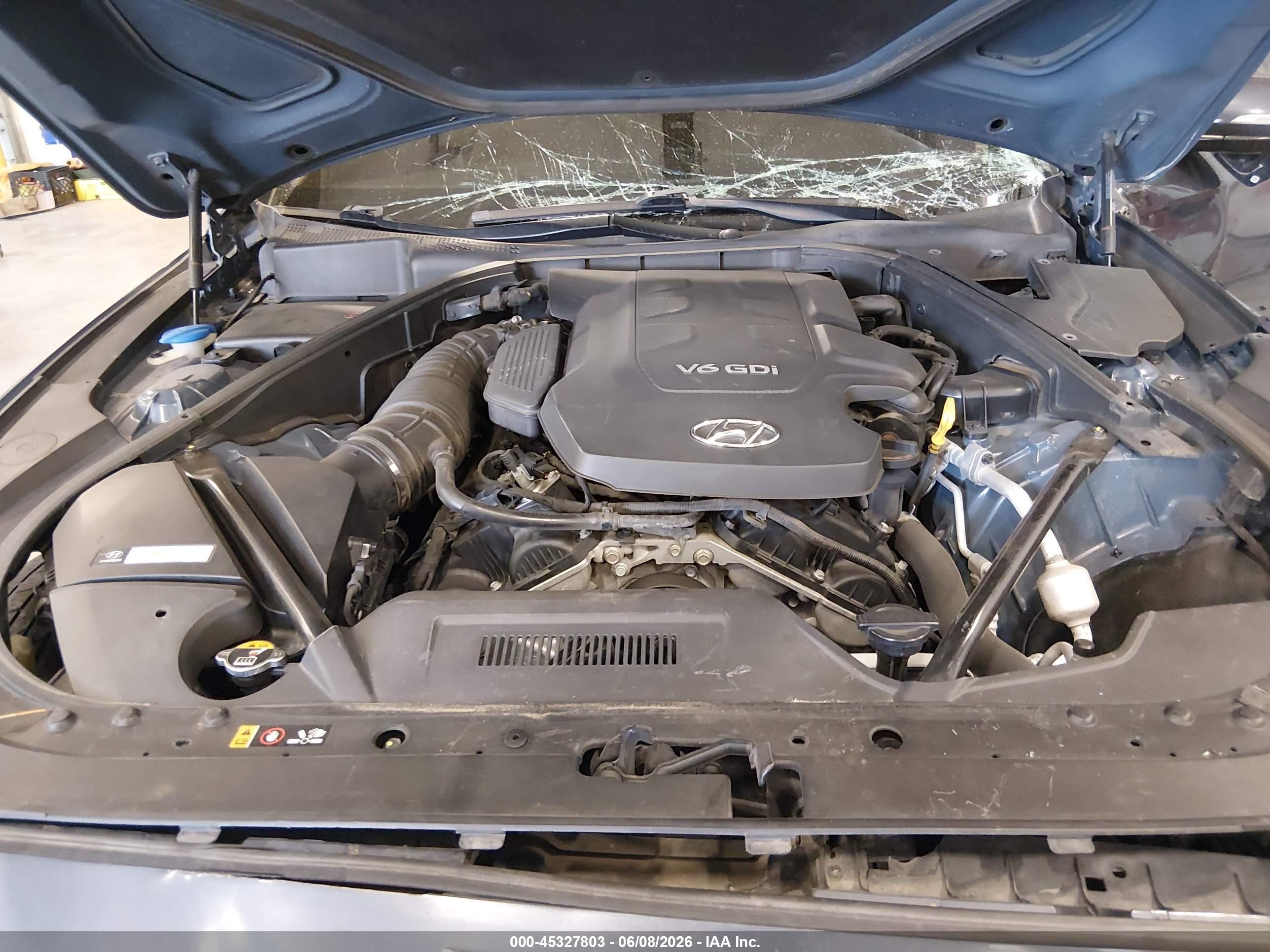 2015 Hyundai Genesis 3.8 Blue vin: KMHGN4JE2FU063731