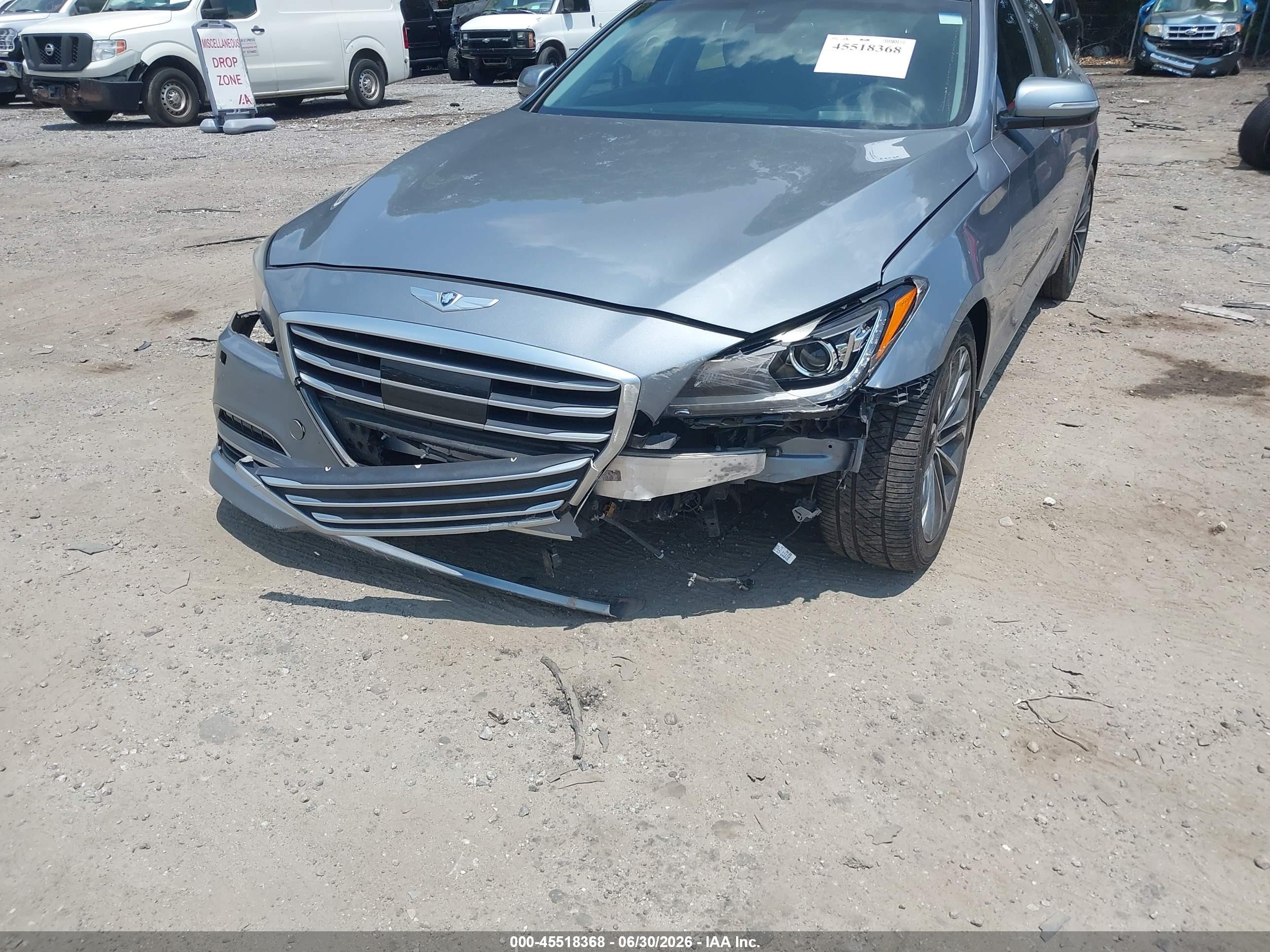 2015 Hyundai Genesis 3.8 Gray vin: KMHGN4JE2FU075510