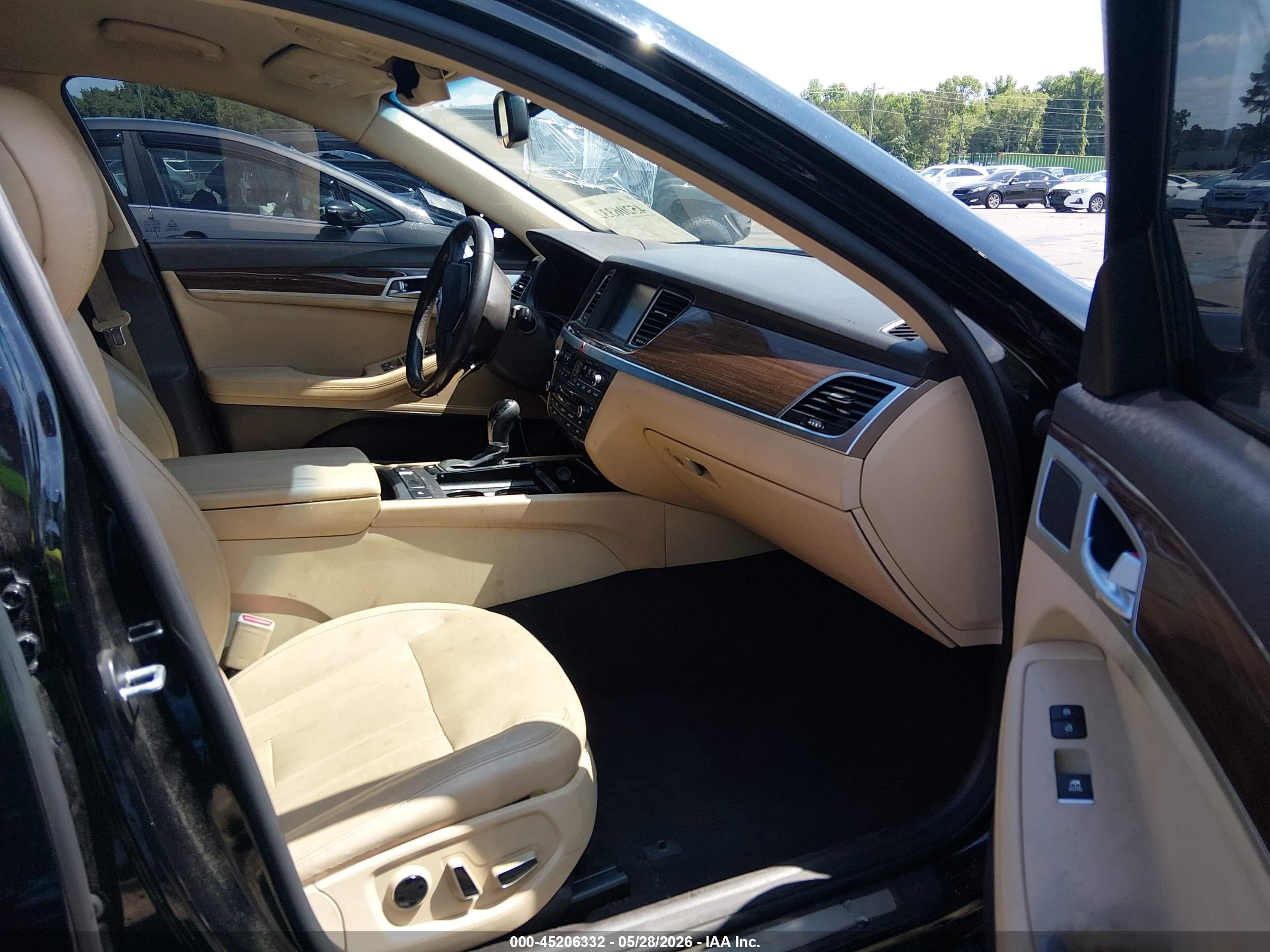 2015 Hyundai Genesis 3.8 Black vin: KMHGN4JE2FU078519