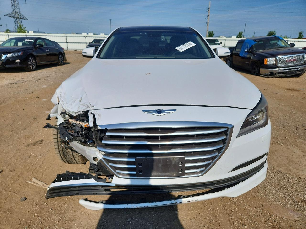 2015 Hyundai Genesis 3.8l White vin: KMHGN4JE2FU100695
