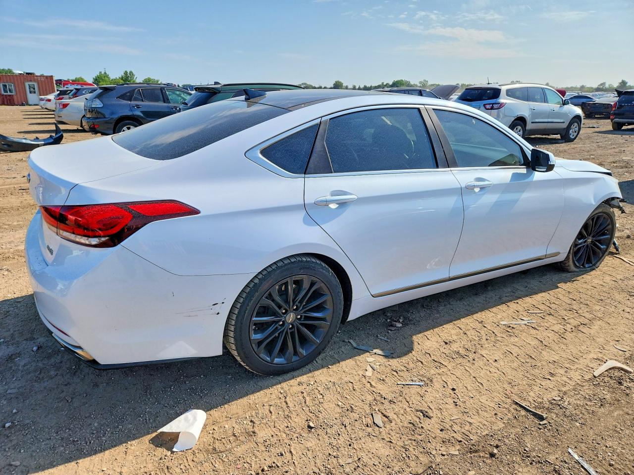 2015 Hyundai Genesis 3.8l White vin: KMHGN4JE2FU100695