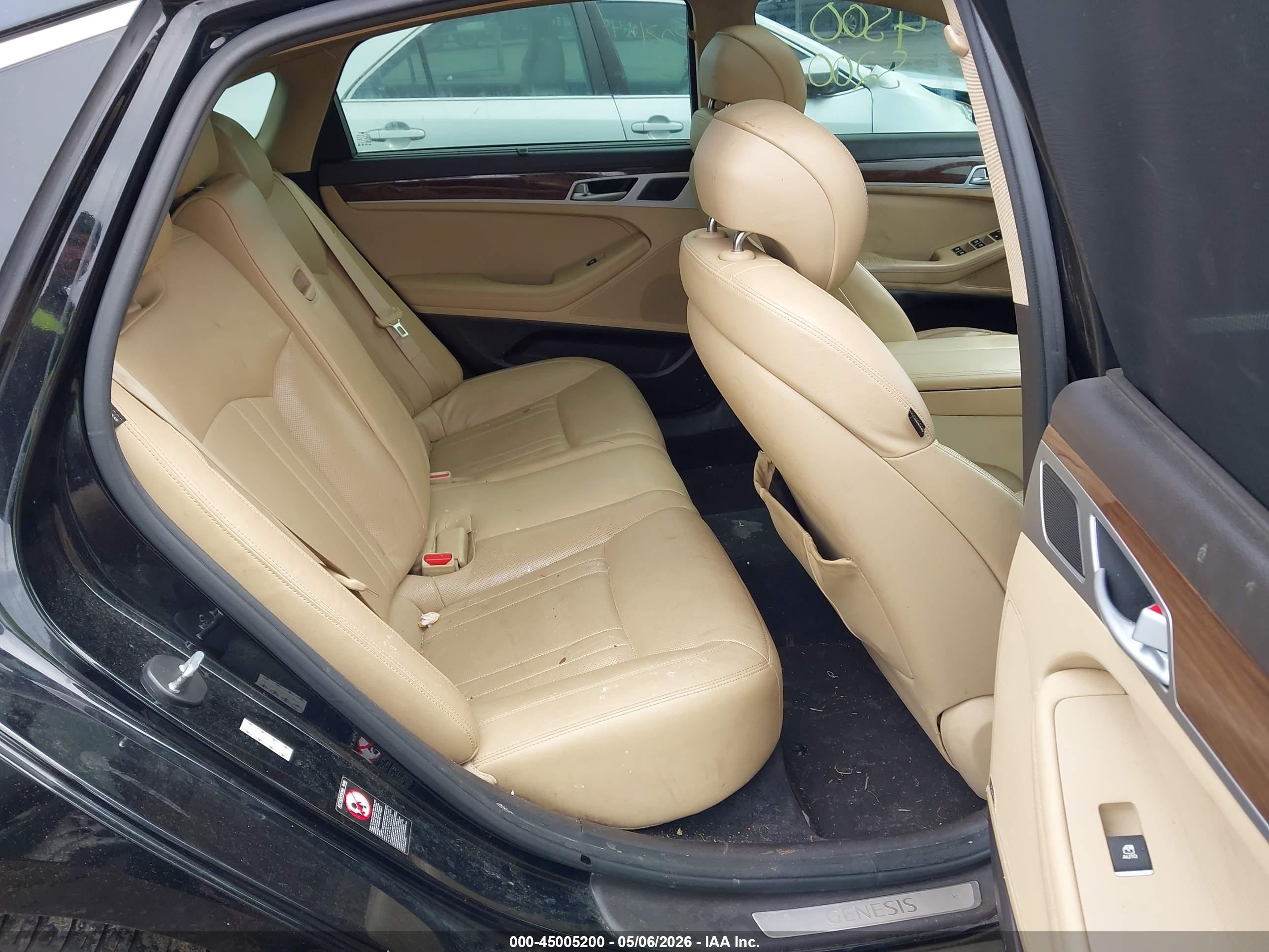 2017 Genesis G80 3.8 Черный vin: KMHGN4JE2HU182379
