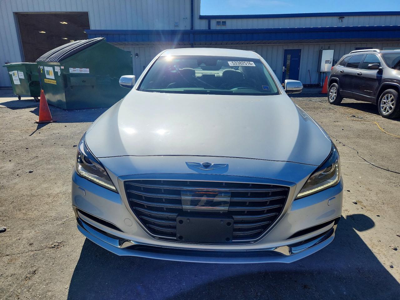 2018 Genesis G80 3.8 Серебряный vin: KMHGN4JE2JU249911