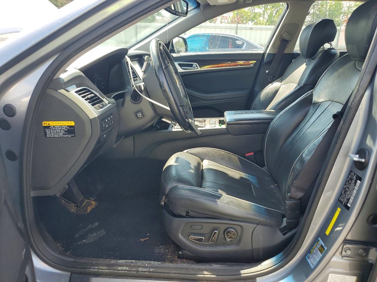 2015 Hyundai Genesis 3.8l Silver vin: KMHGN4JE3FU032939