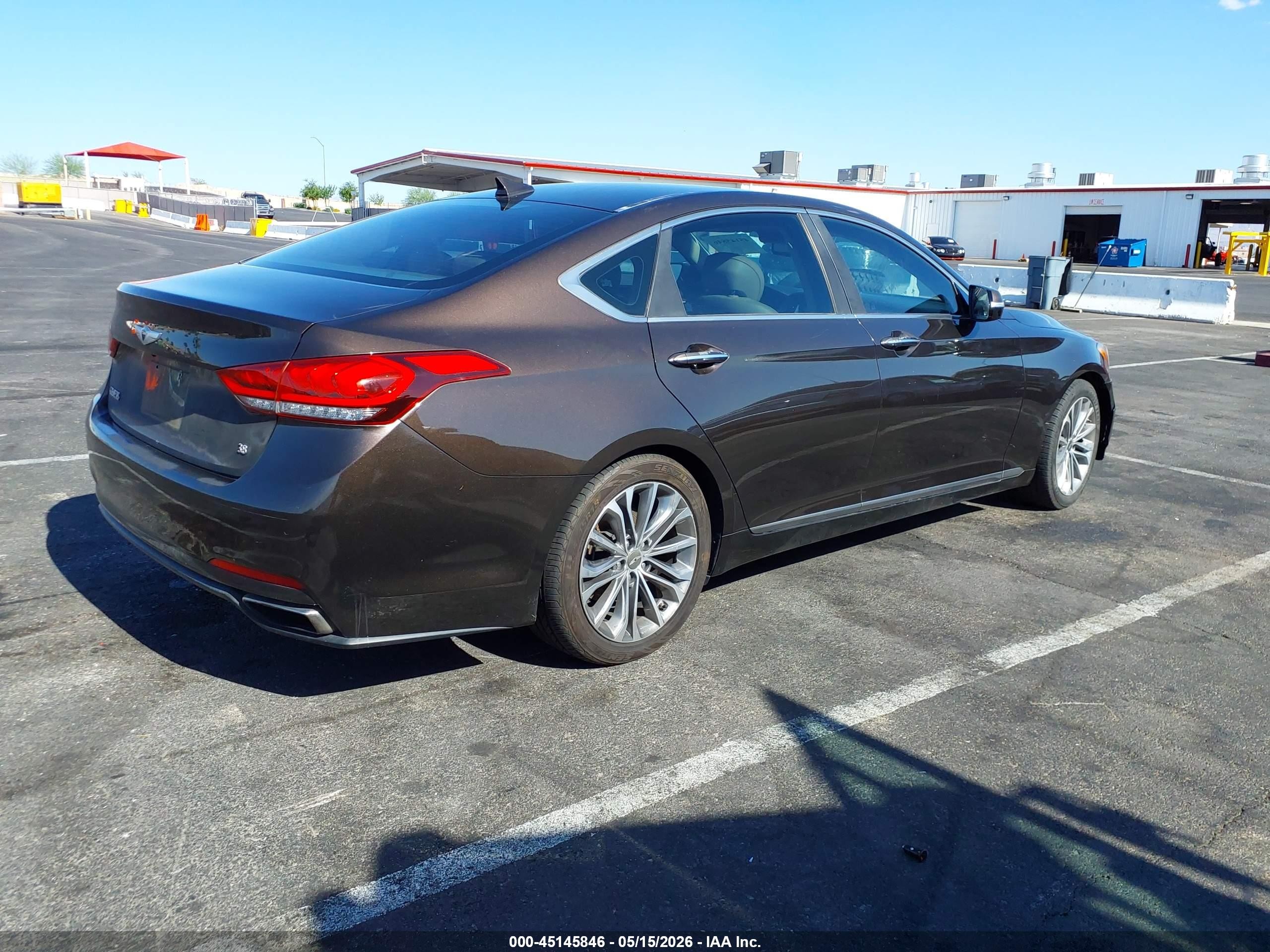 2015 Hyundai Genesis 3.8 Brown vin: KMHGN4JE3FU035050