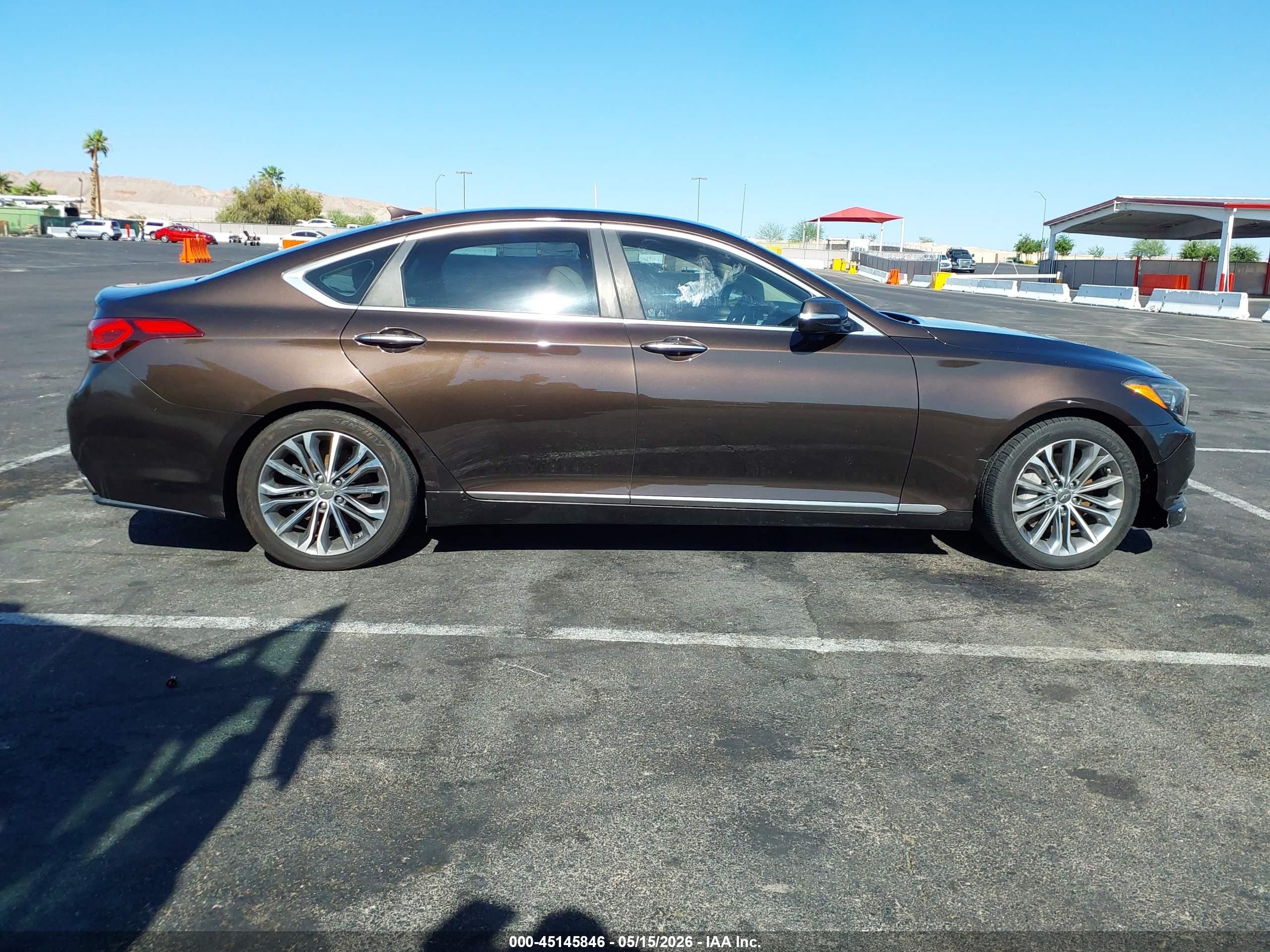 2015 Hyundai Genesis 3.8 Brown vin: KMHGN4JE3FU035050