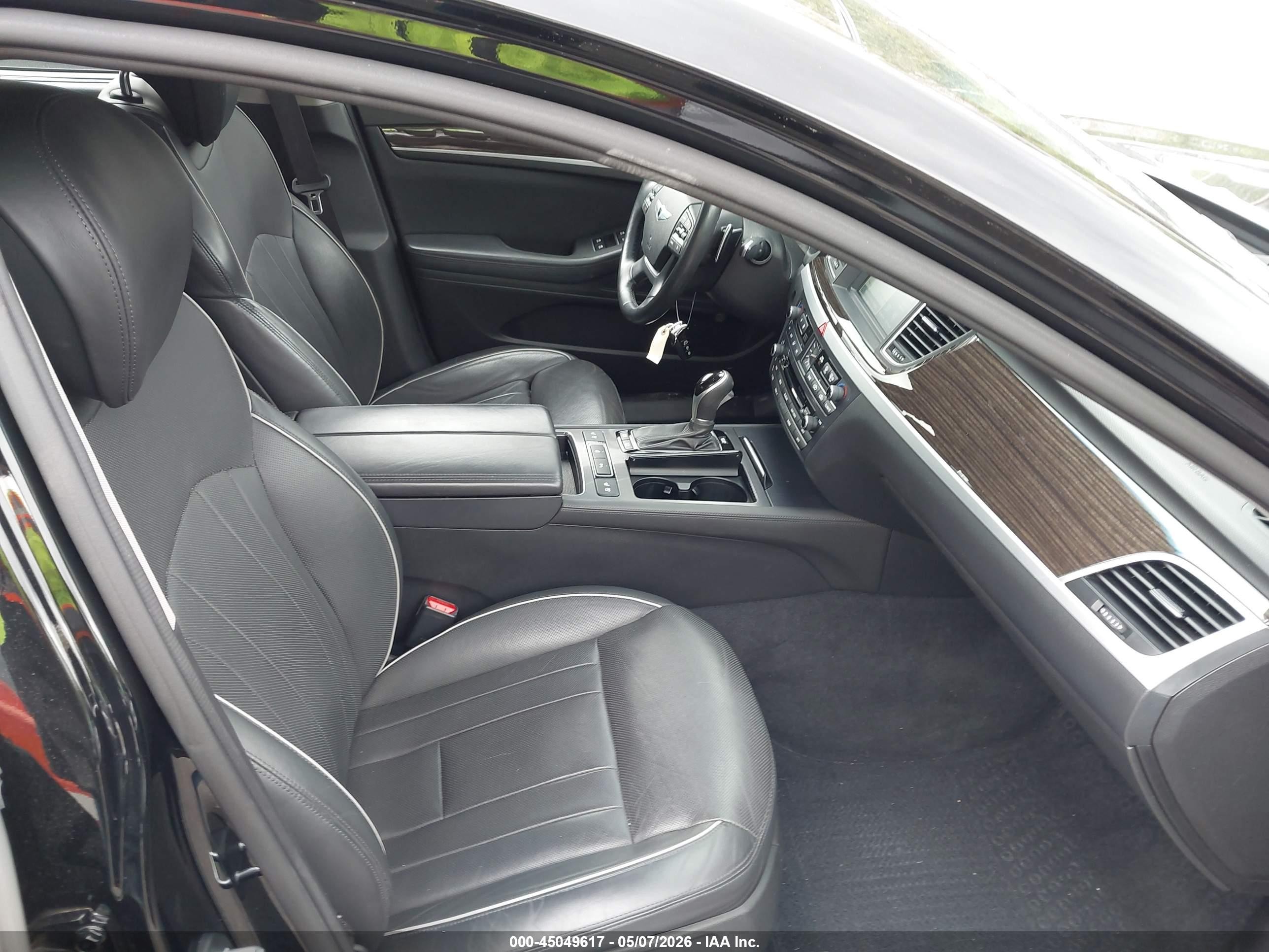 2015 Hyundai Genesis 3.8 Черный vin: KMHGN4JE3FU038031