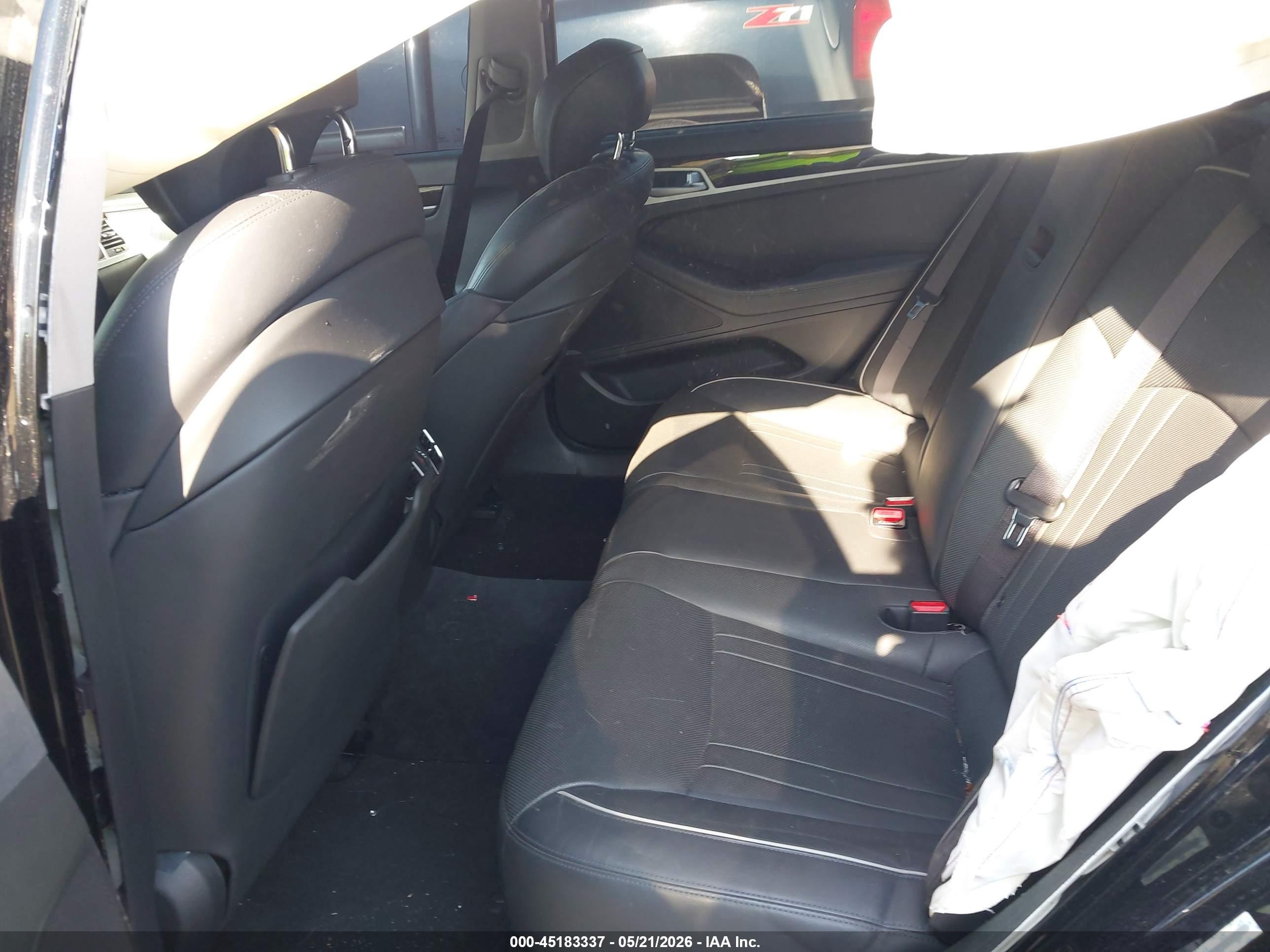 2015 Hyundai Genesis 3.8 Черный vin: KMHGN4JE3FU039664