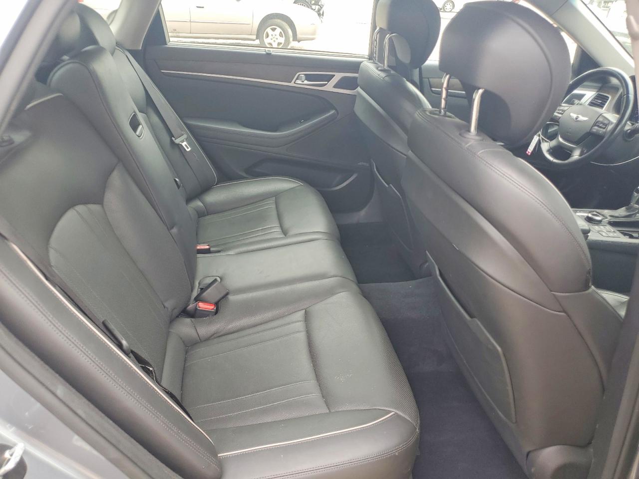 2015 Hyundai Genesis 3.8l Silver vin: KMHGN4JE3FU058165