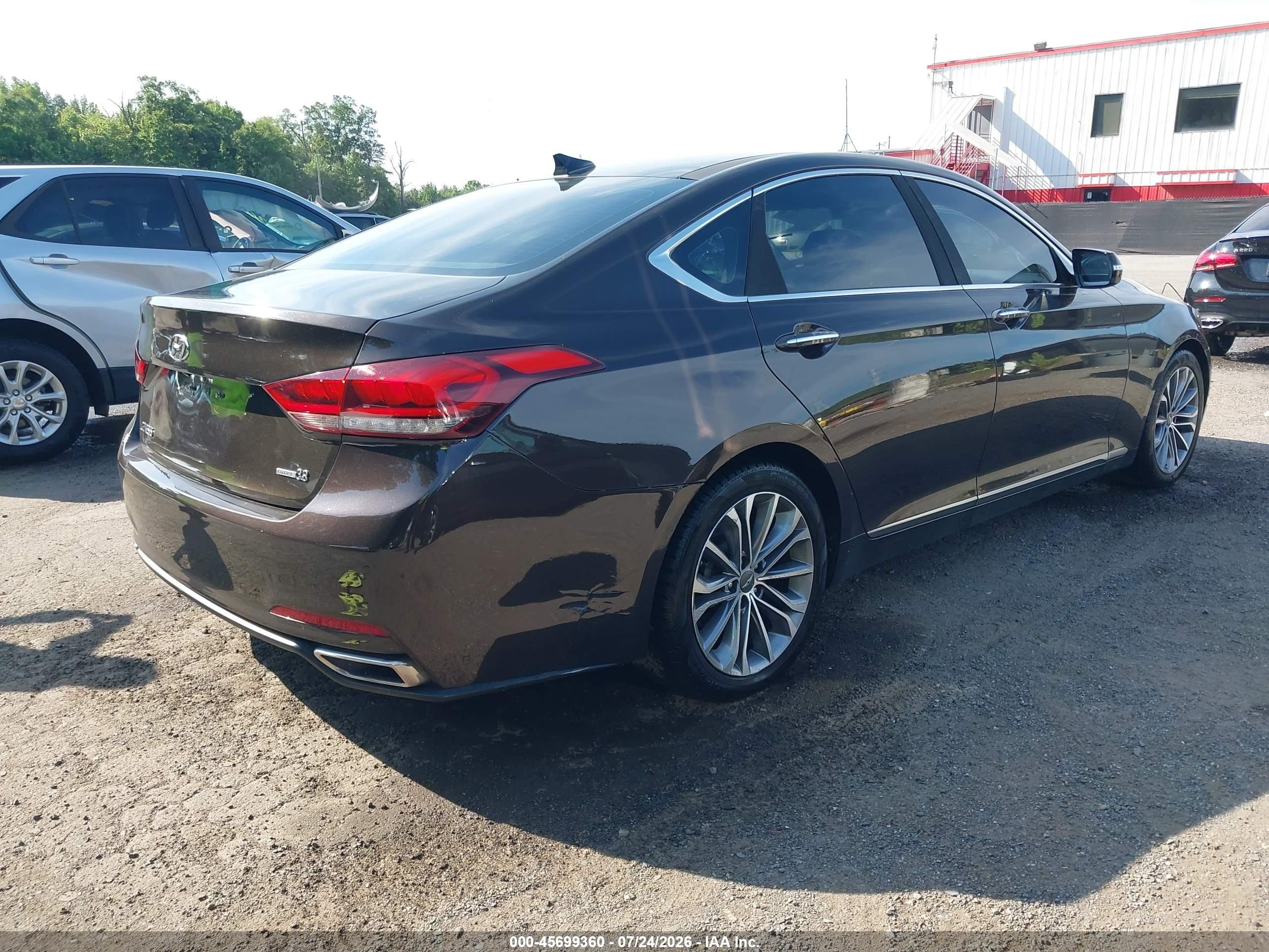 2015 Hyundai Genesis 3.8 Brown vin: KMHGN4JE3FU061146