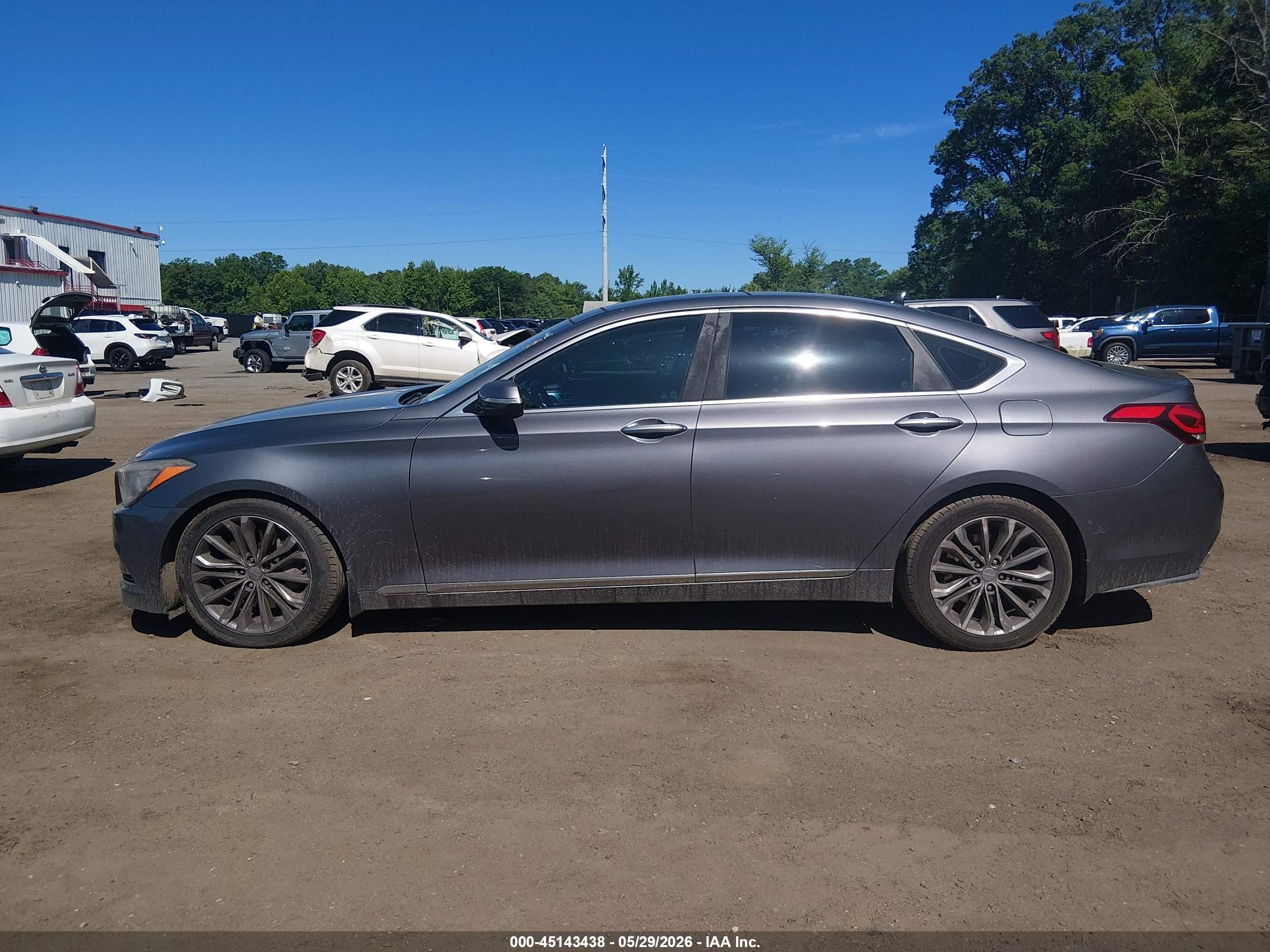 2015 Hyundai Genesis 3.8 Серый vin: KMHGN4JE3FU064080