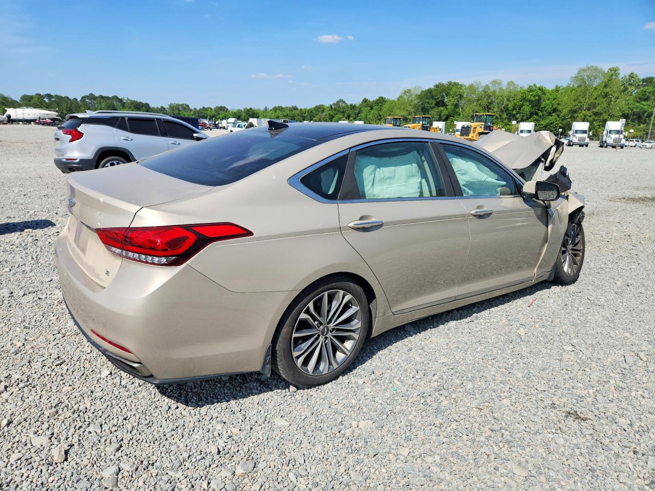 2015 Hyundai Genesis 3.8l Gold vin: KMHGN4JE3FU078044