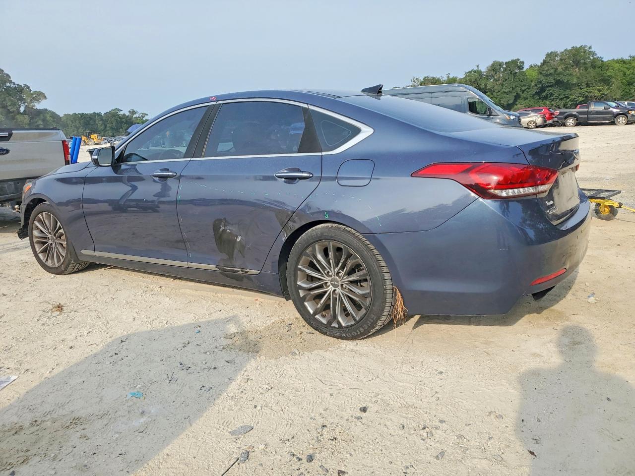 2015 Hyundai Genesis 3.8l Blue vin: KMHGN4JE3FU083812