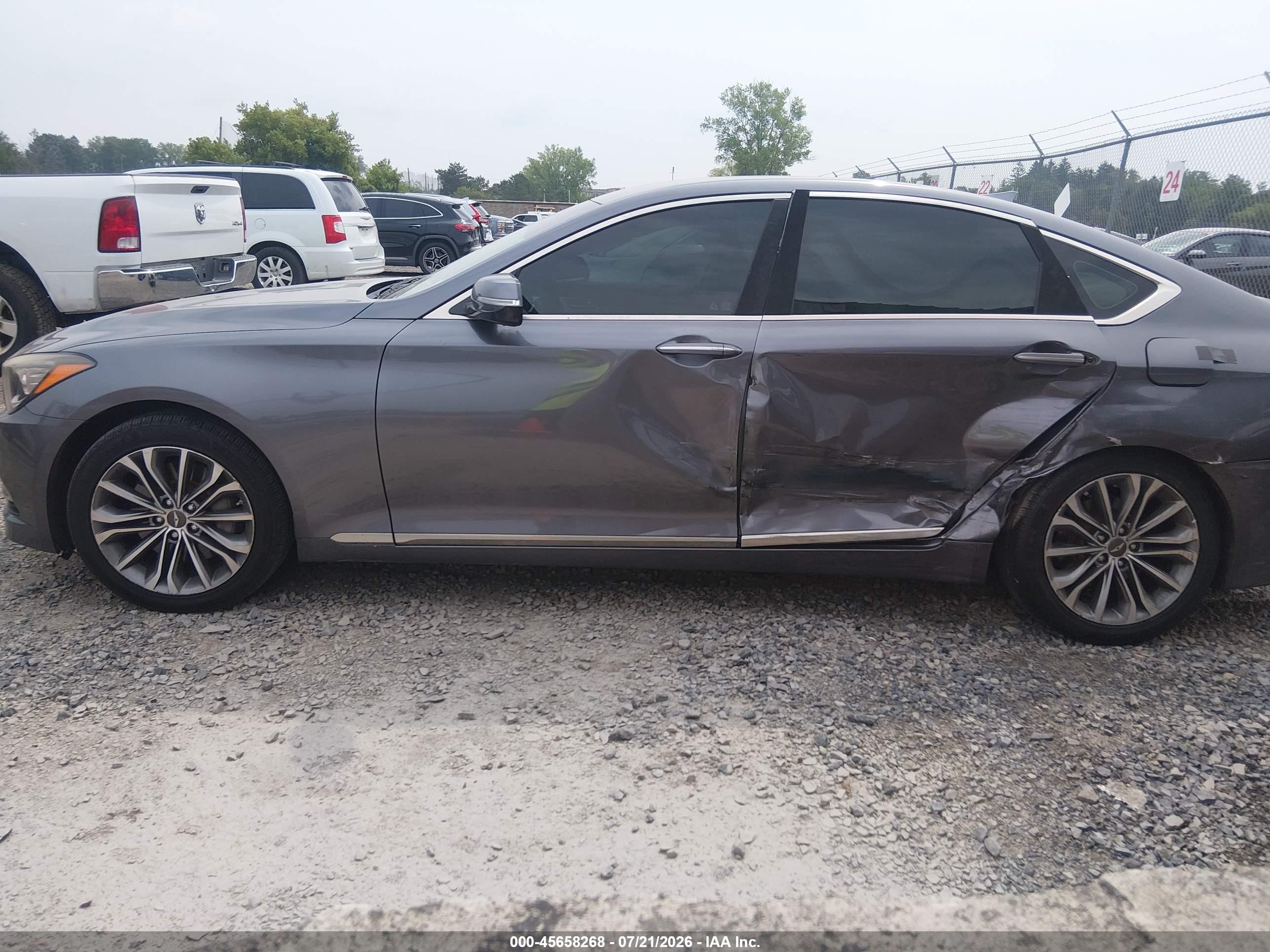 2015 Hyundai Genesis 3.8 Серый vin: KMHGN4JE3FU099945