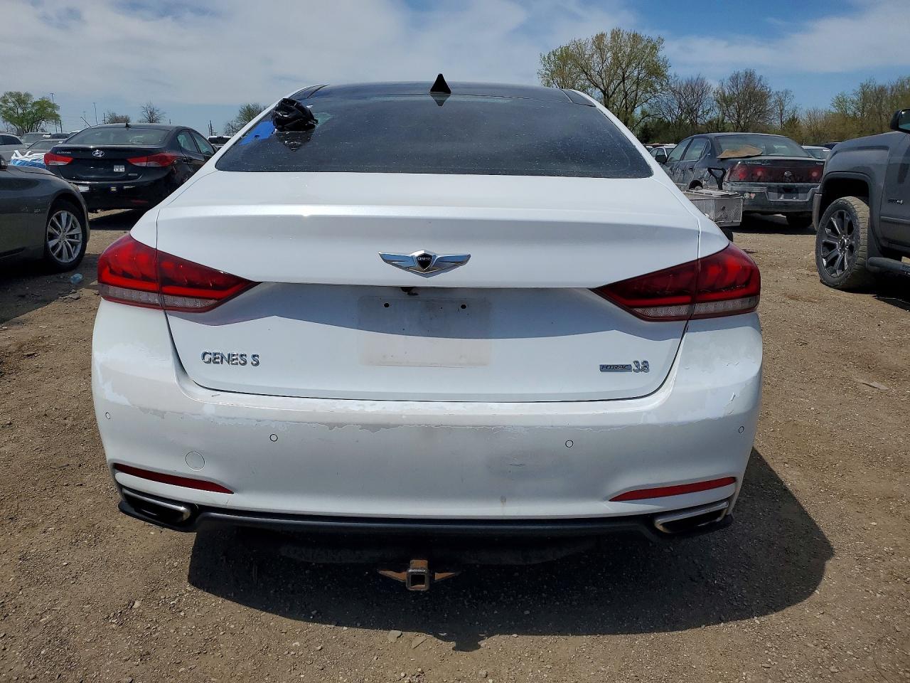 2015 Hyundai Genesis 3.8l White vin: KMHGN4JE4FU017706