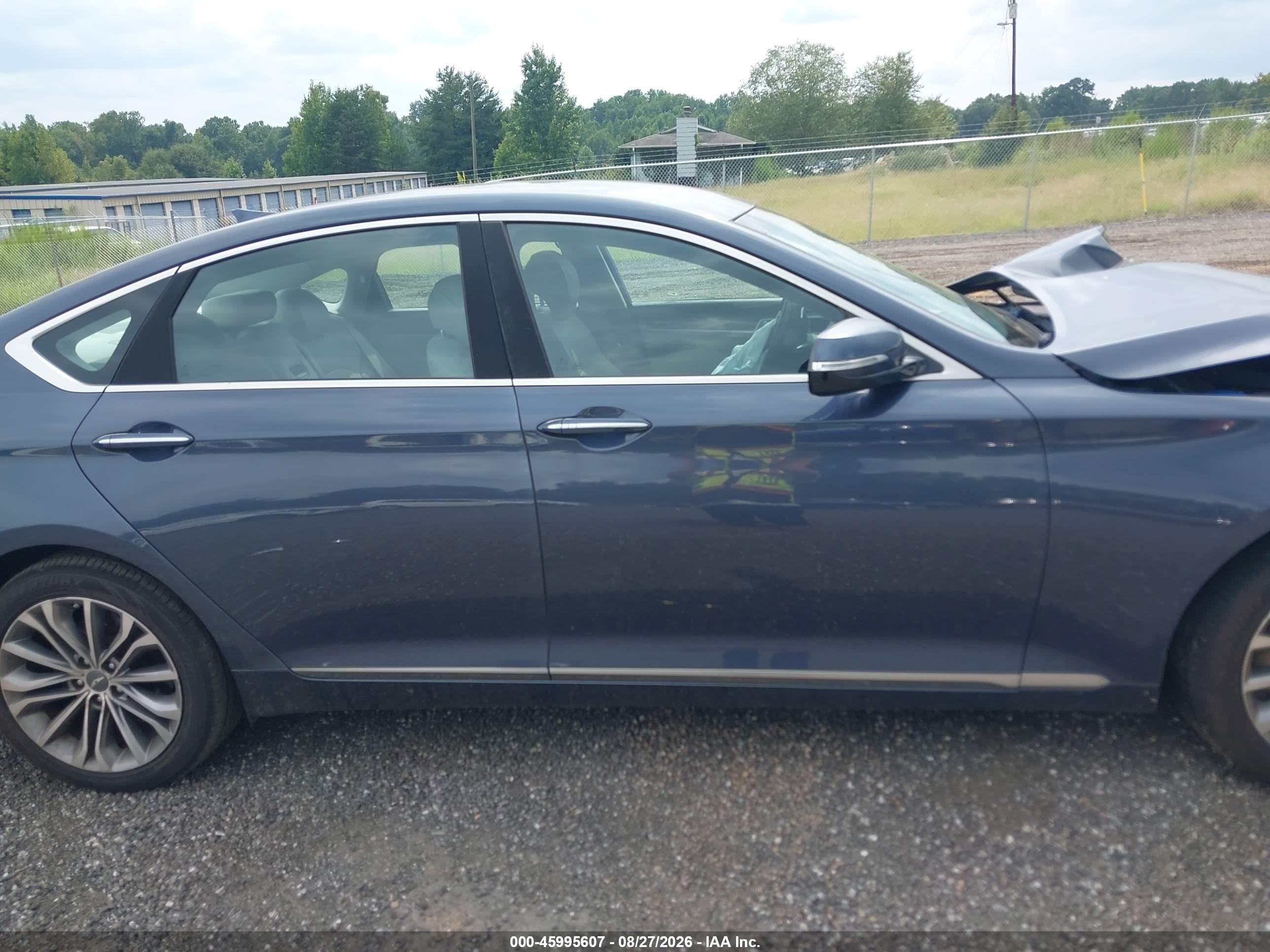 2015 Hyundai Genesis 3.8l Blue vin: KMHGN4JE4FU027961