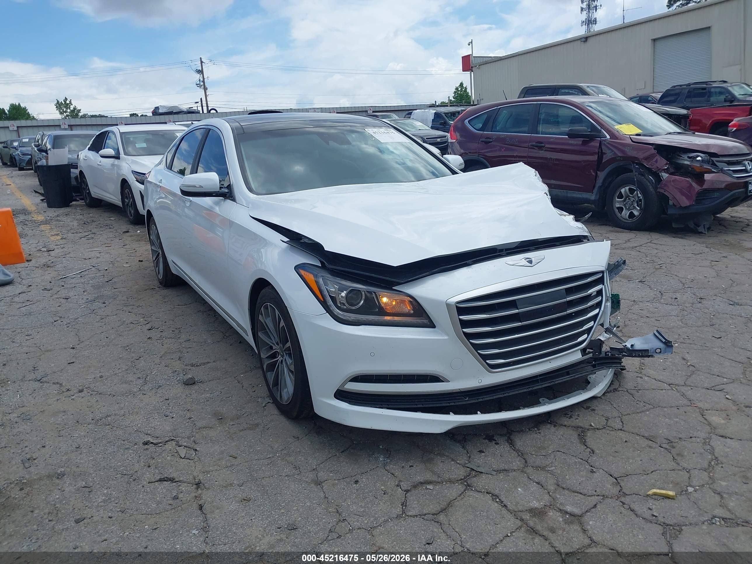 2015 Hyundai Genesis 3.8 Белый vin: KMHGN4JE4FU037115