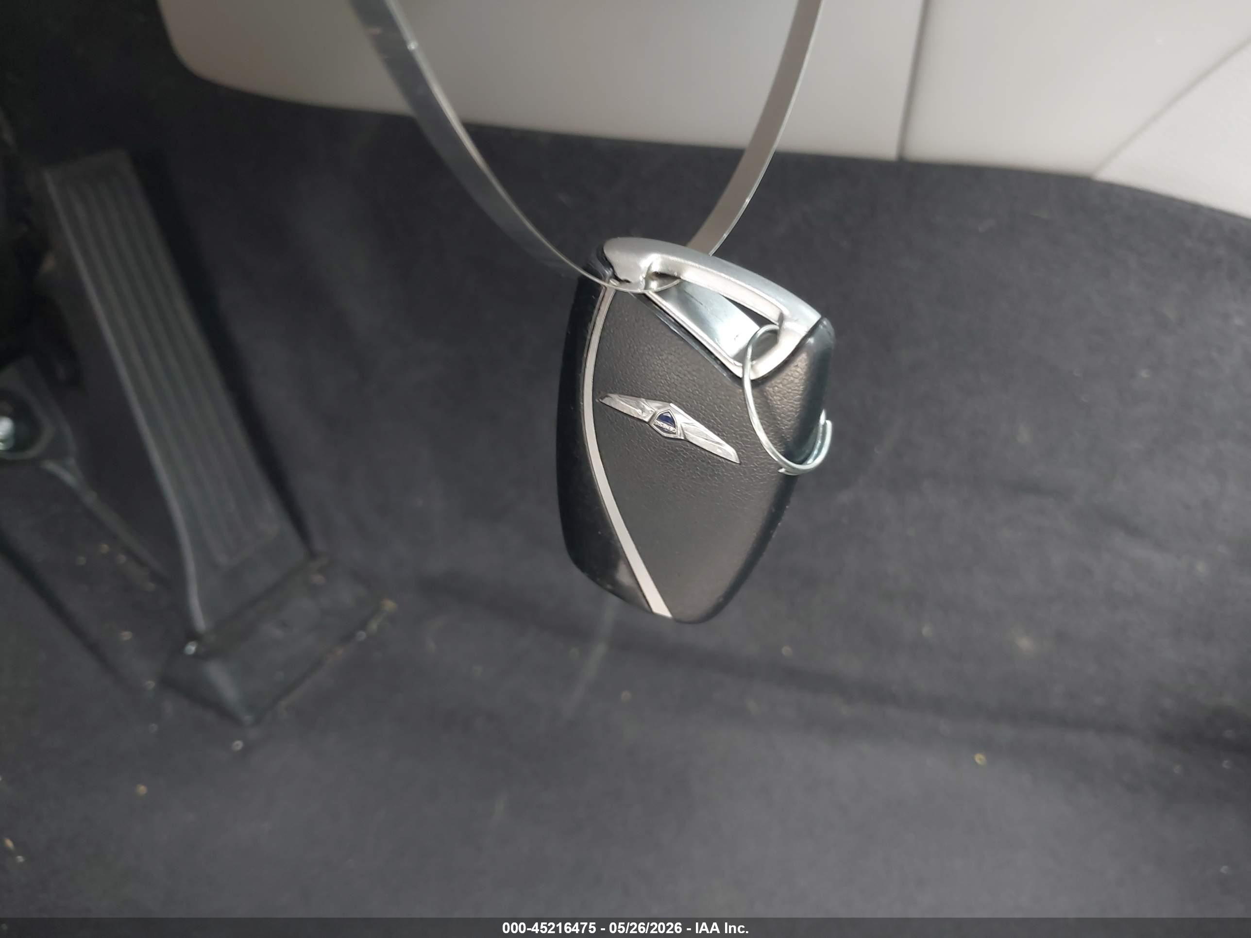 2015 Hyundai Genesis 3.8 Белый vin: KMHGN4JE4FU037115
