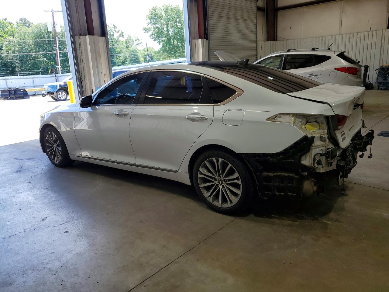 2015 Hyundai Genesis 3.8l White vin: KMHGN4JE4FU041746