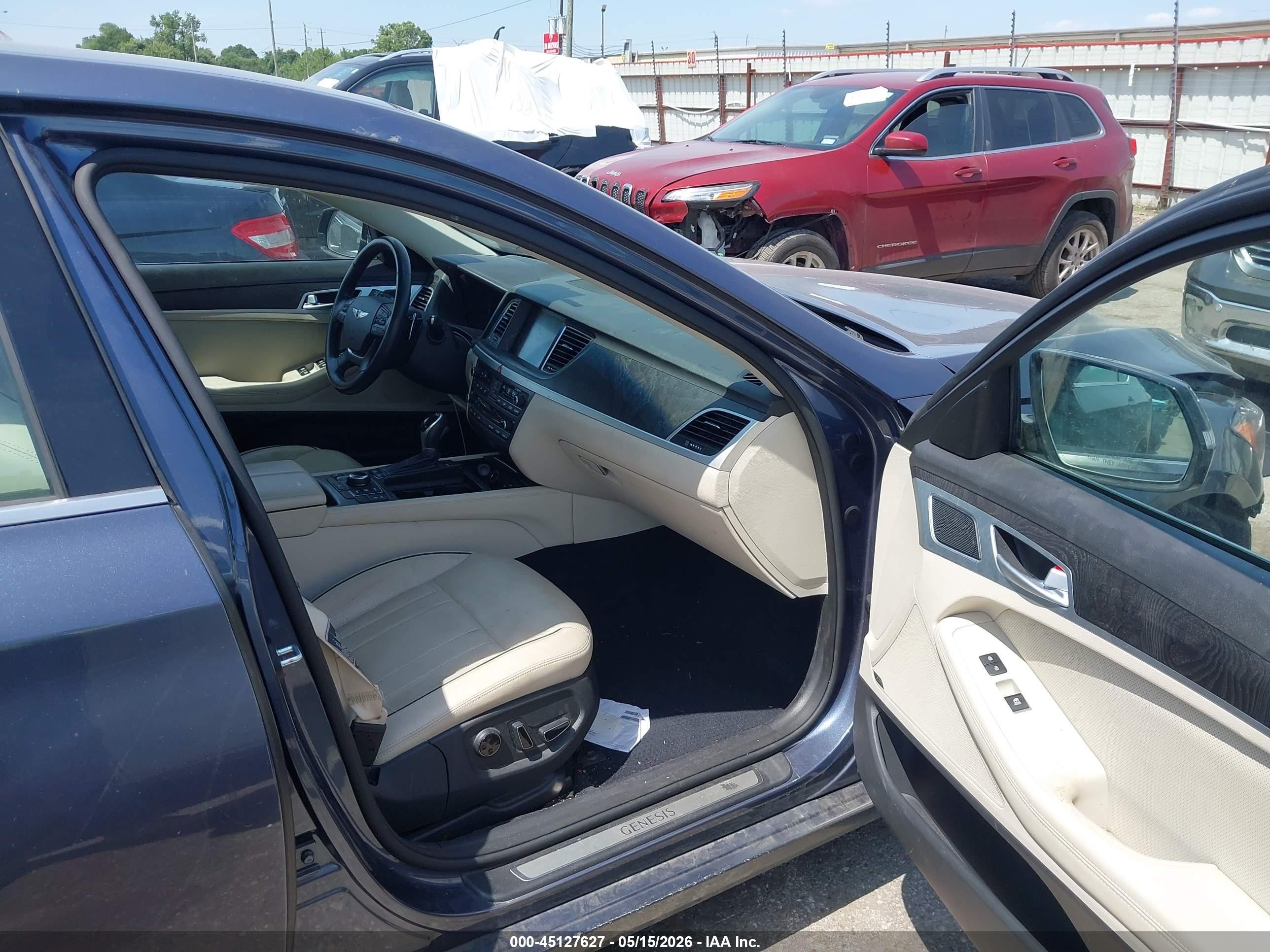 2015 Hyundai Genesis 3.8 Blue vin: KMHGN4JE4FU042749