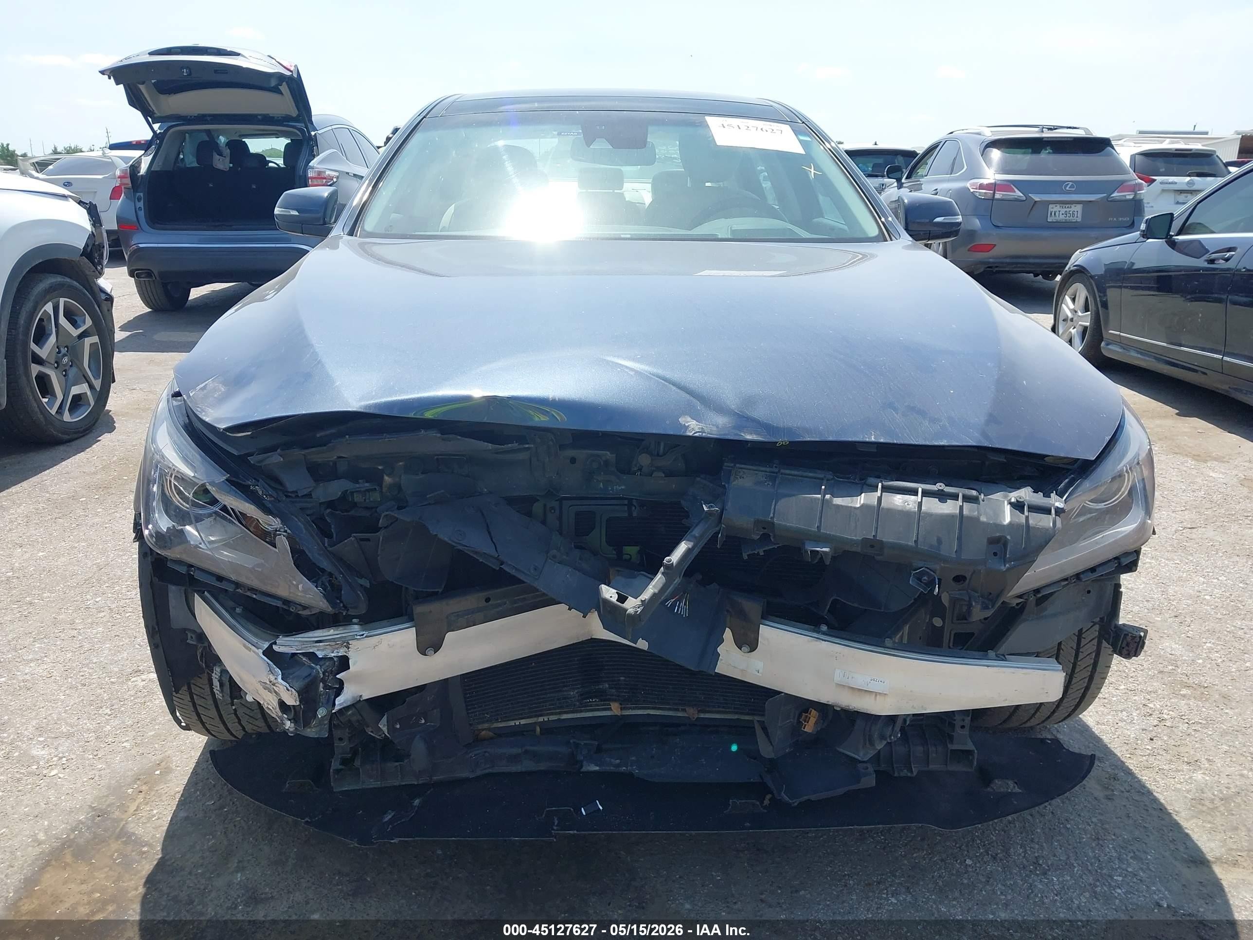 2015 Hyundai Genesis 3.8 Blue vin: KMHGN4JE4FU042749