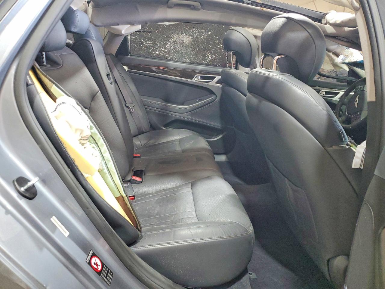 2015 Hyundai Genesis 3.8l Gray vin: KMHGN4JE4FU046008