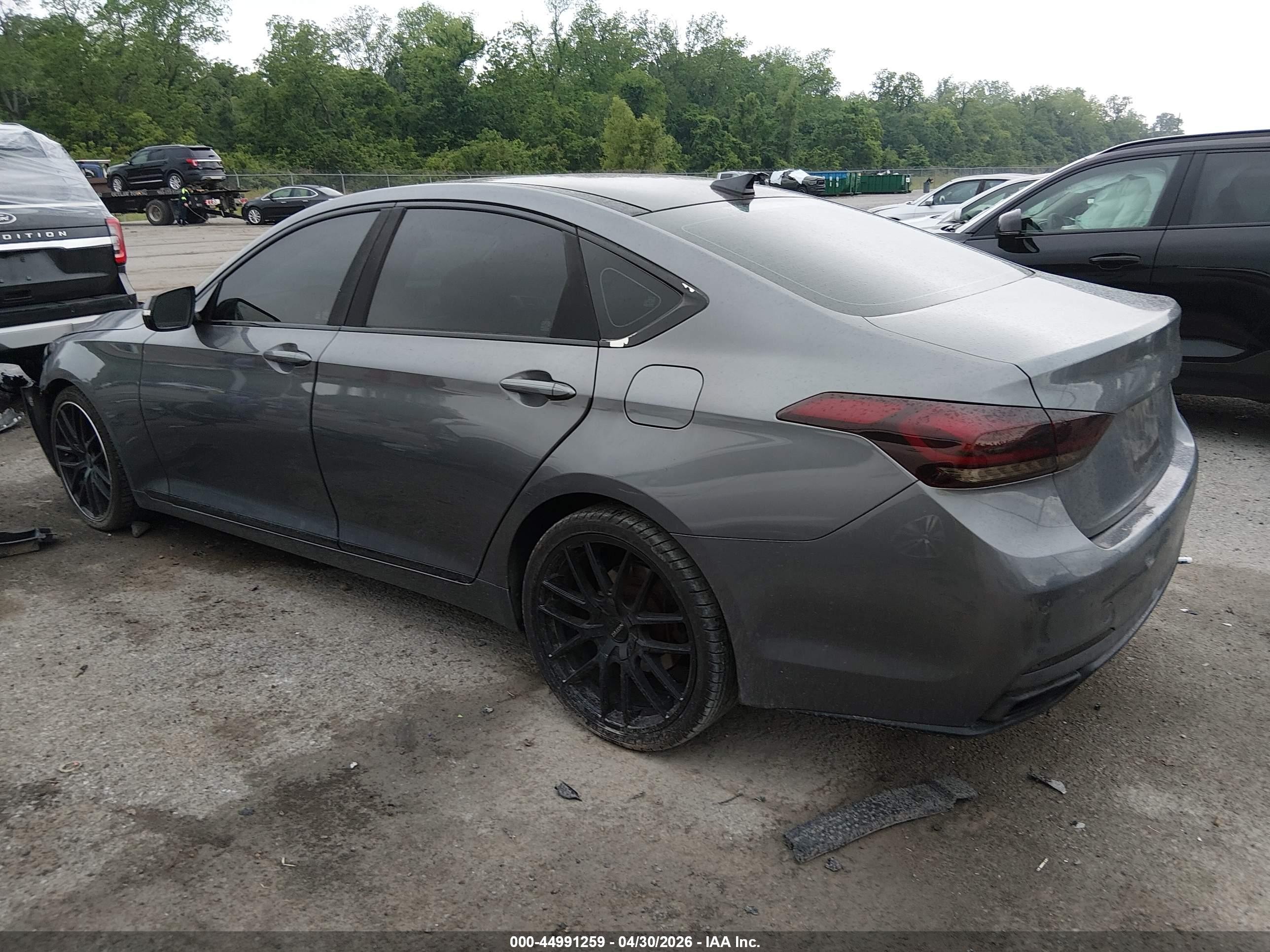 2015 Hyundai Genesis 3.8 Серый vin: KMHGN4JE4FU053556