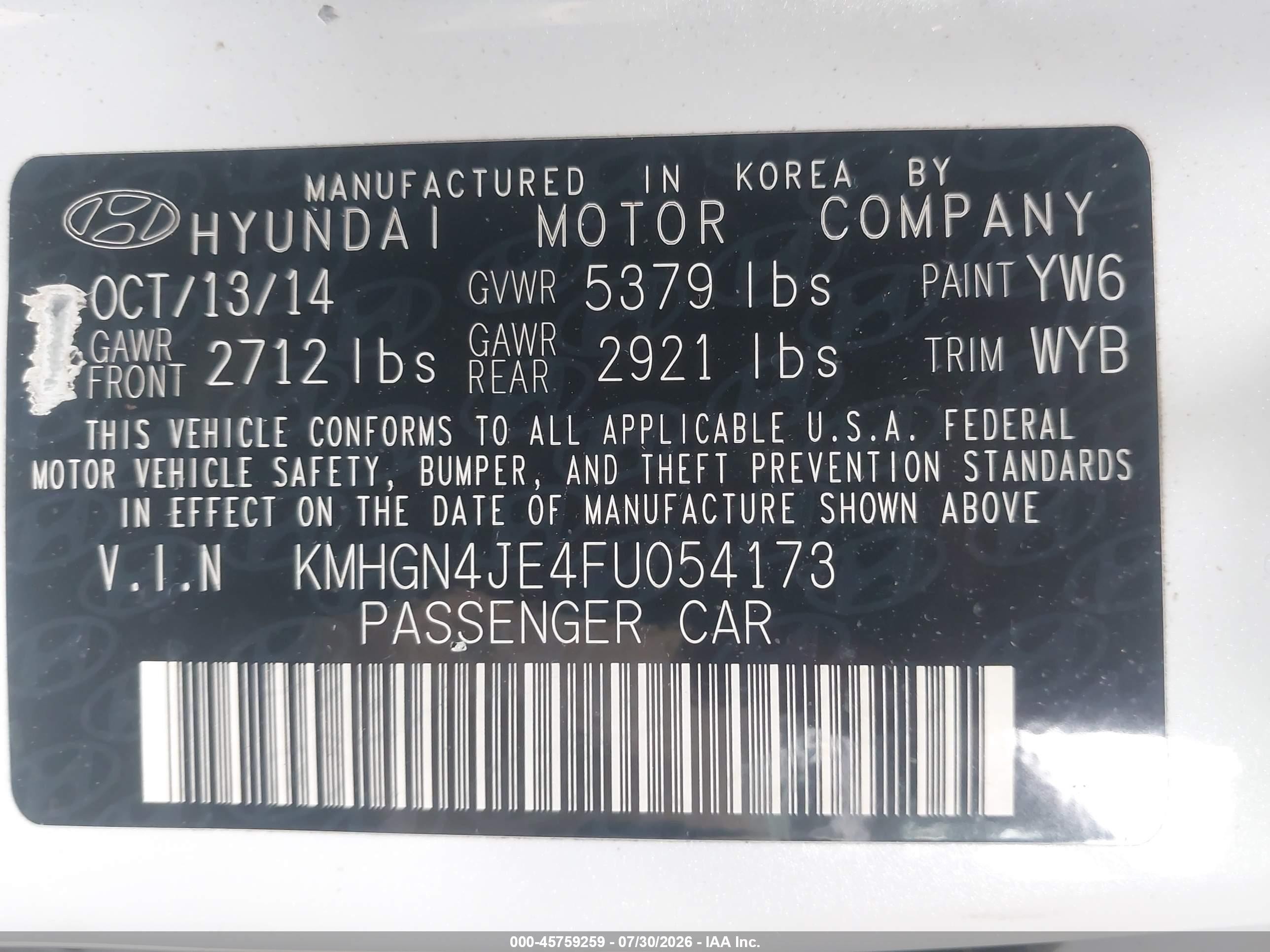 2015 Hyundai Genesis 3.8 White vin: KMHGN4JE4FU054173