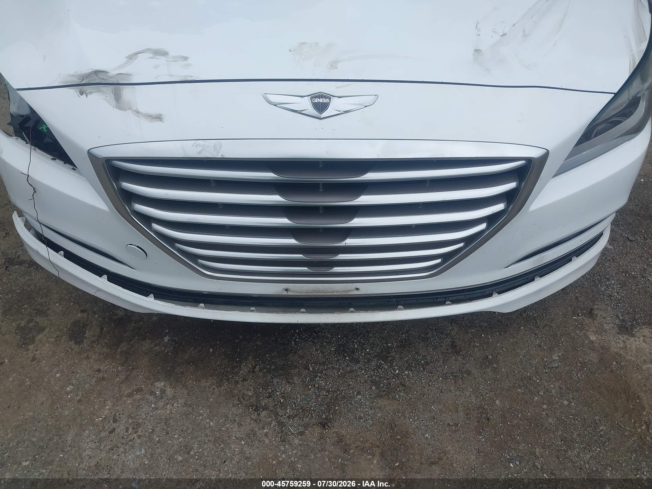 2015 Hyundai Genesis 3.8 White vin: KMHGN4JE4FU054173