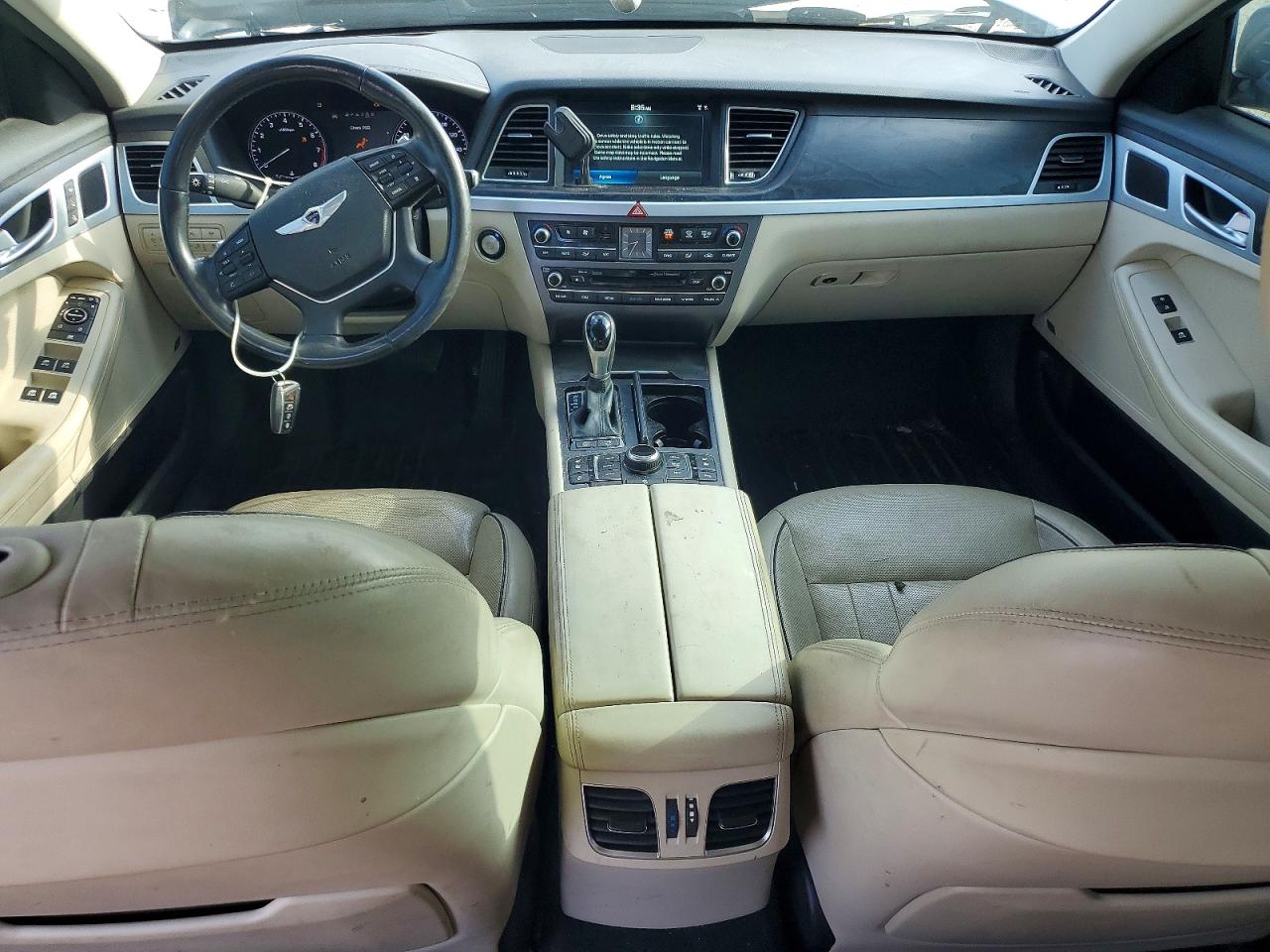 2015 Hyundai Genesis 3.8l Серебряный vin: KMHGN4JE4FU058515