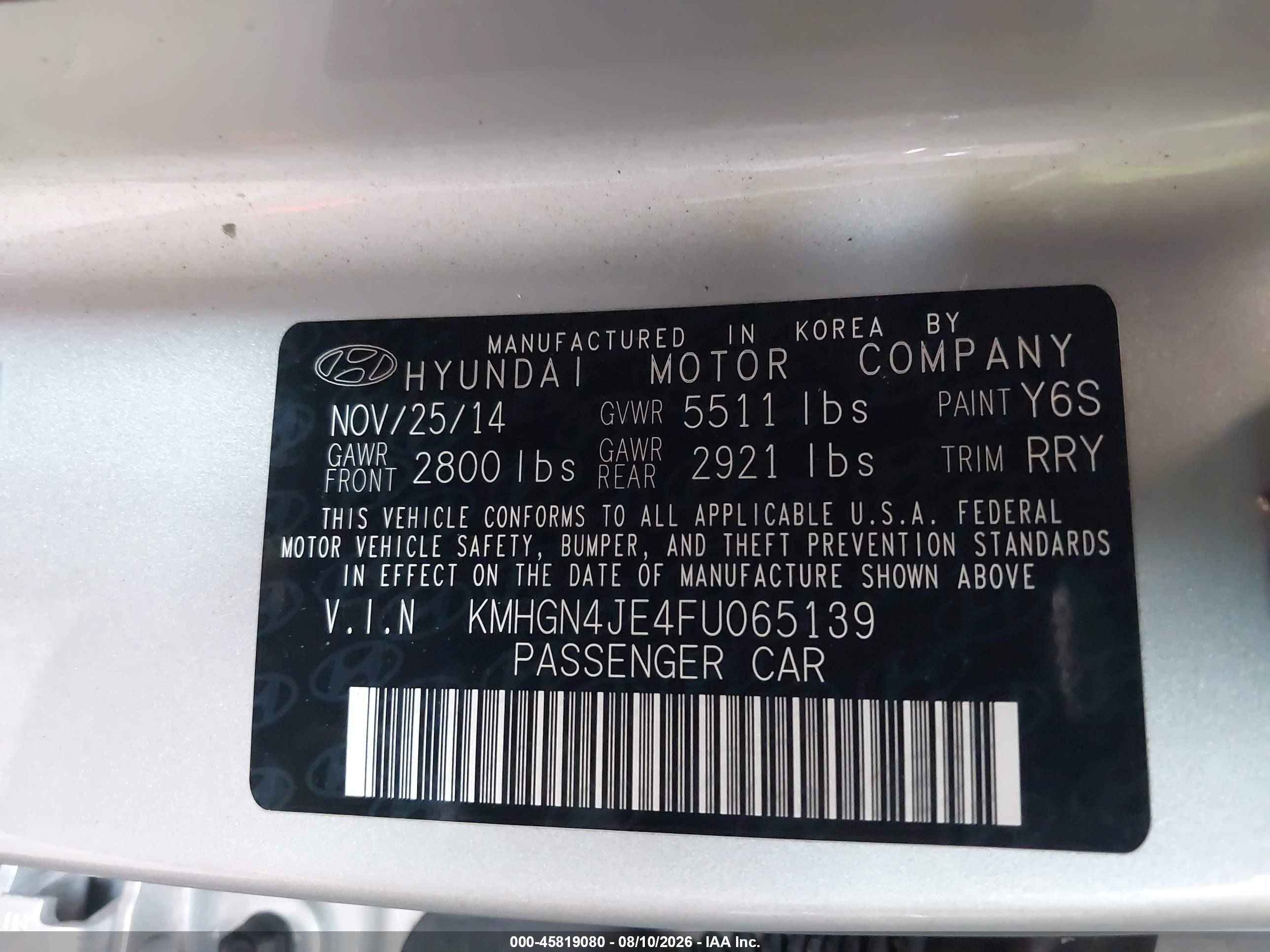 2015 Hyundai Genesis 3.8 Silver vin: KMHGN4JE4FU065139