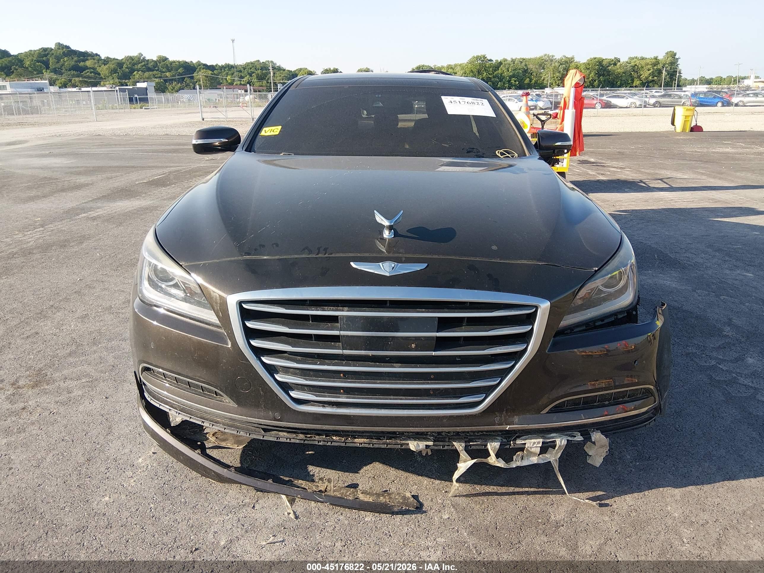 2015 Hyundai Genesis 3.8 Beige vin: KMHGN4JE4FU073886