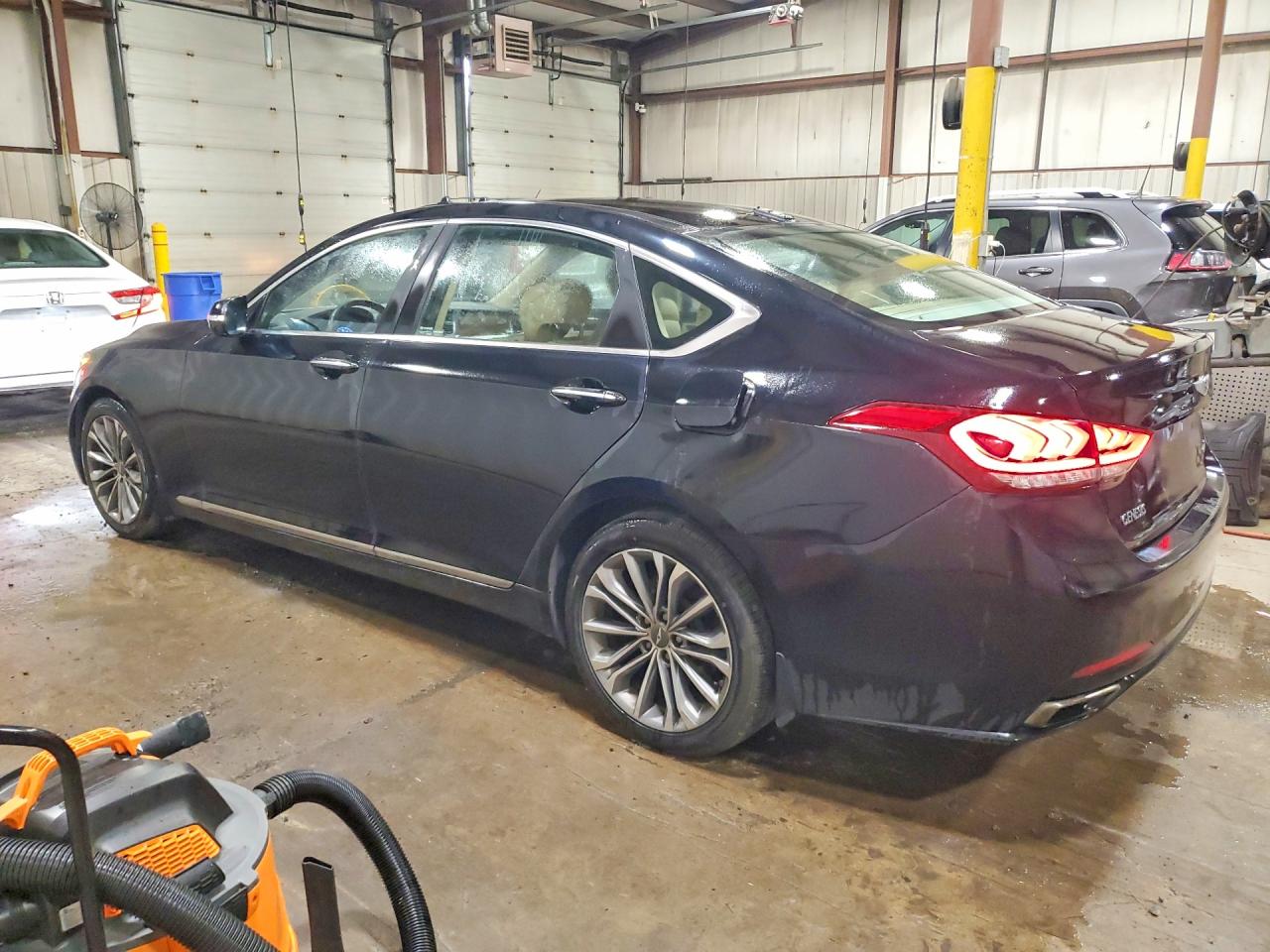 2015 Hyundai Genesis 3.8l Black vin: KMHGN4JE4FU088100