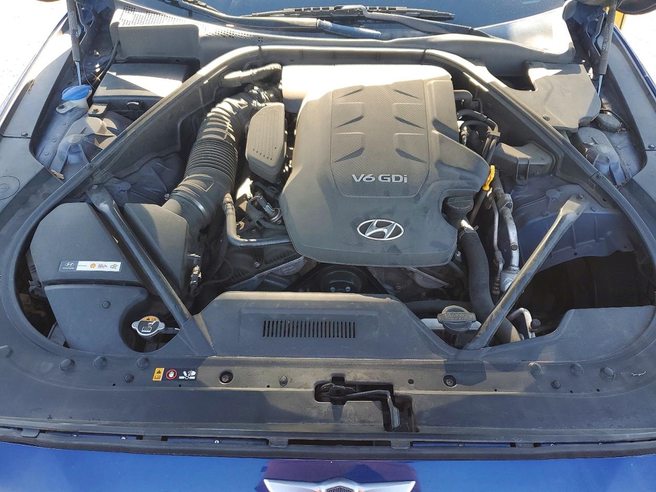 2015 Hyundai Genesis 3.8l Blue vin: KMHGN4JE4FU090333