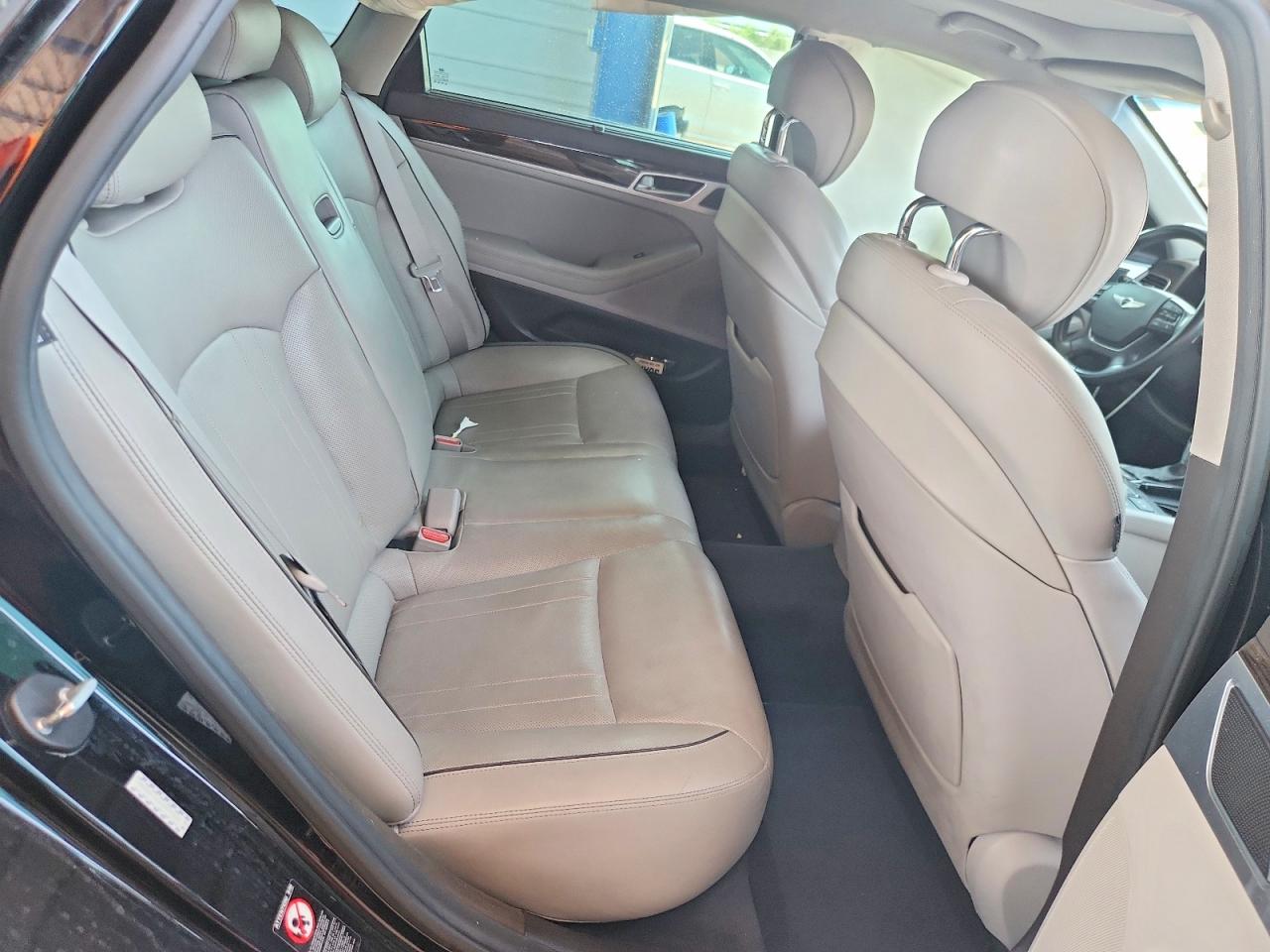 2015 Hyundai Genesis 3.8l Black vin: KMHGN4JE4FU095242