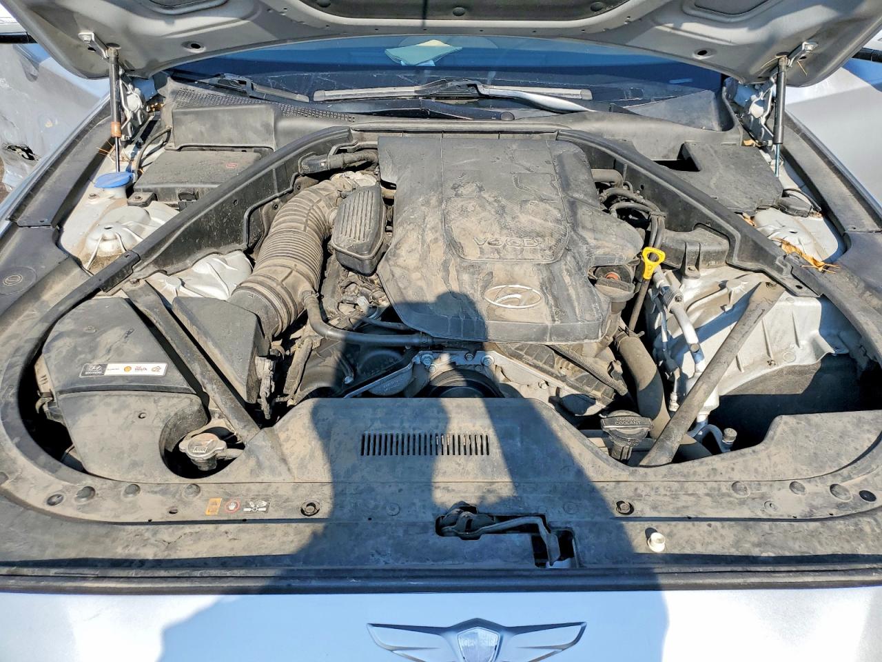 2015 Hyundai Genesis 3.8l Silver vin: KMHGN4JE5FU016290